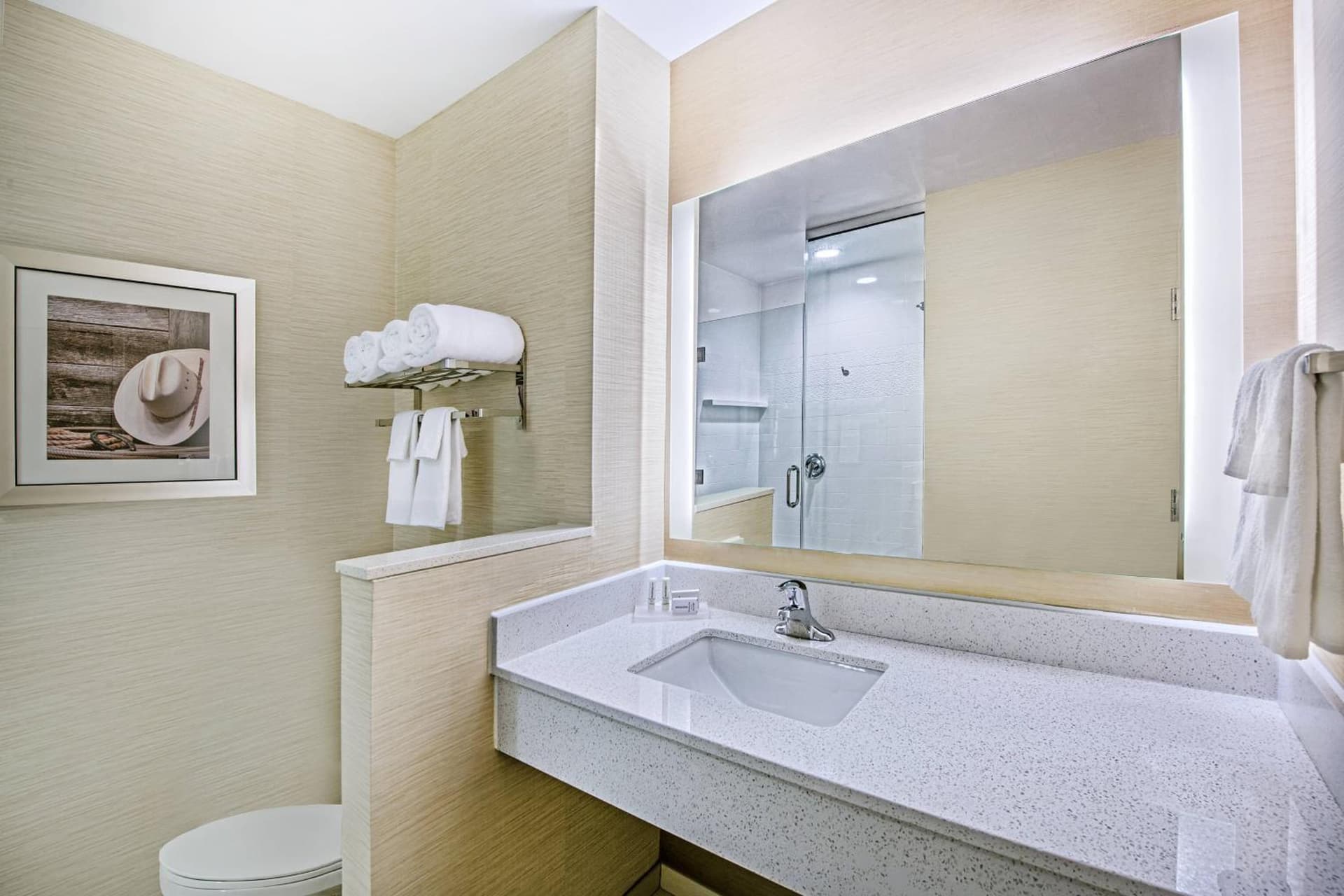 Fairfield Inn & Suites Van Canton Area gallery photo in Van, TX — image 17