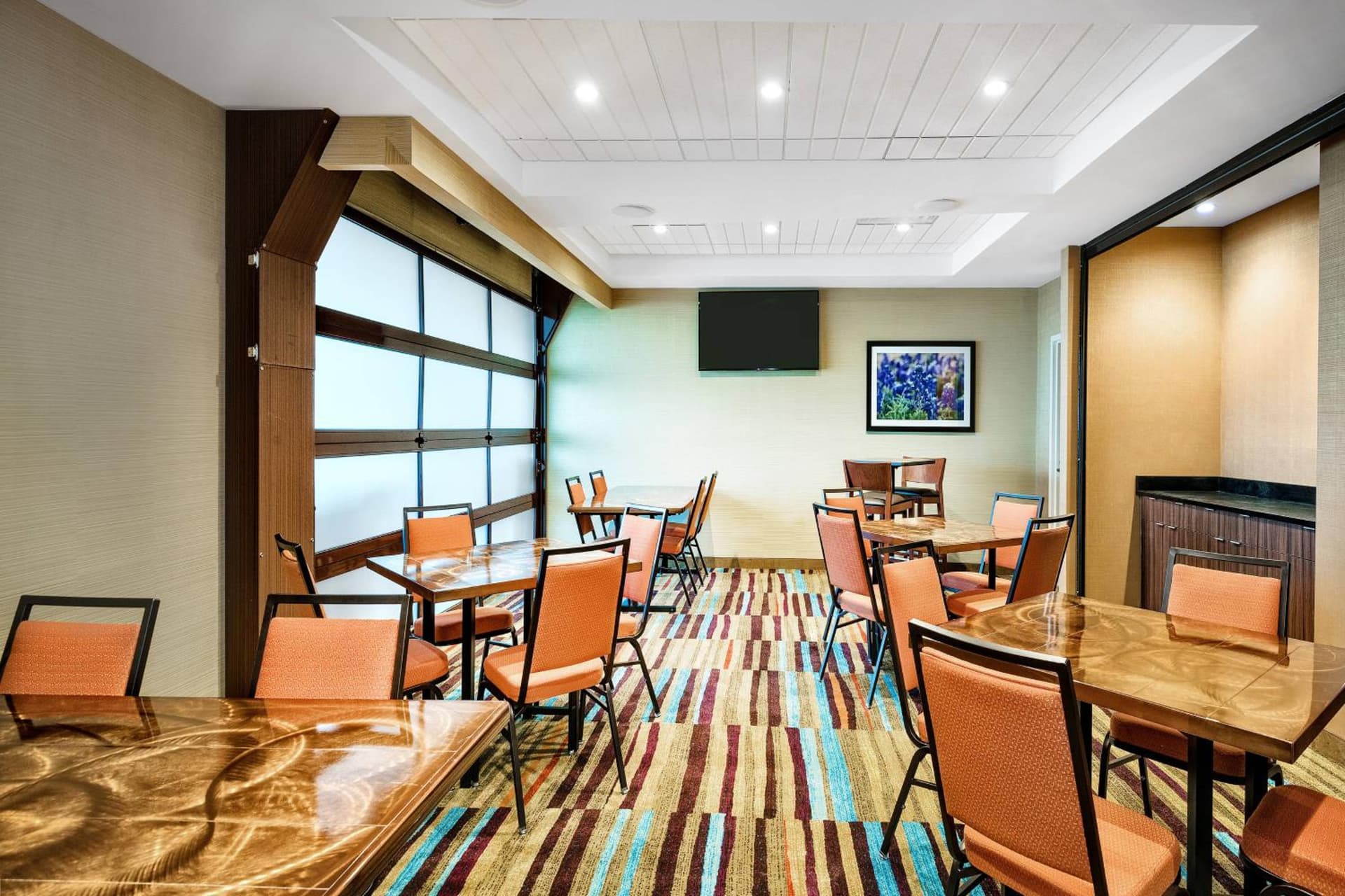 Fairfield Inn & Suites Van Canton Area gallery photo in Van, TX — image 9
