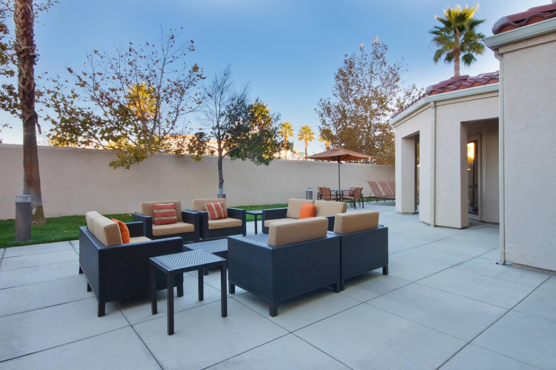Courtyard by Marriott Palmdale interior in Palmdale, CA — gallery photo 2