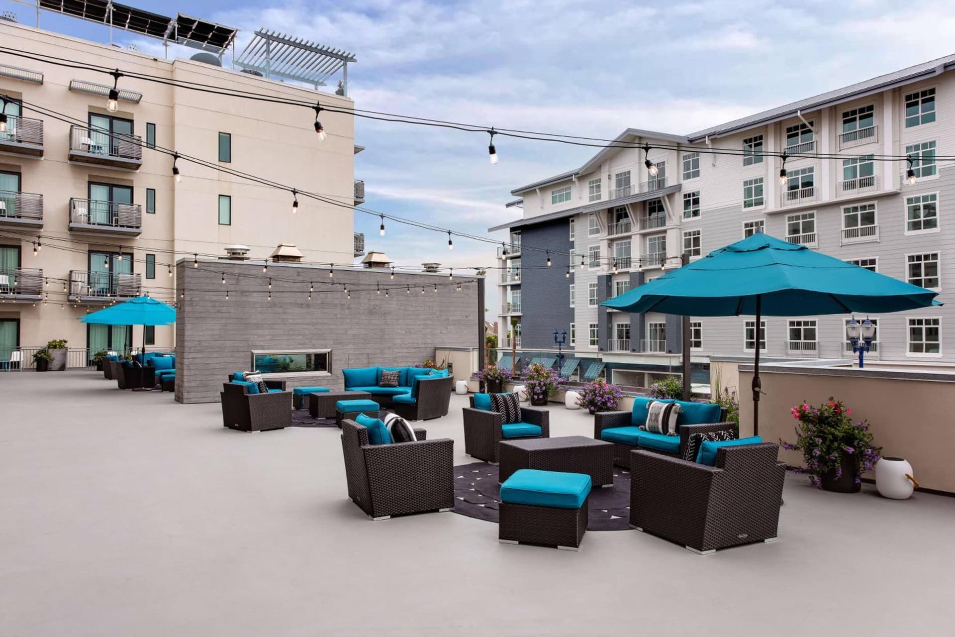 SpringHill Suites by Marriott Oceanside Beach gallery photo in Oceanside, CA — image 4