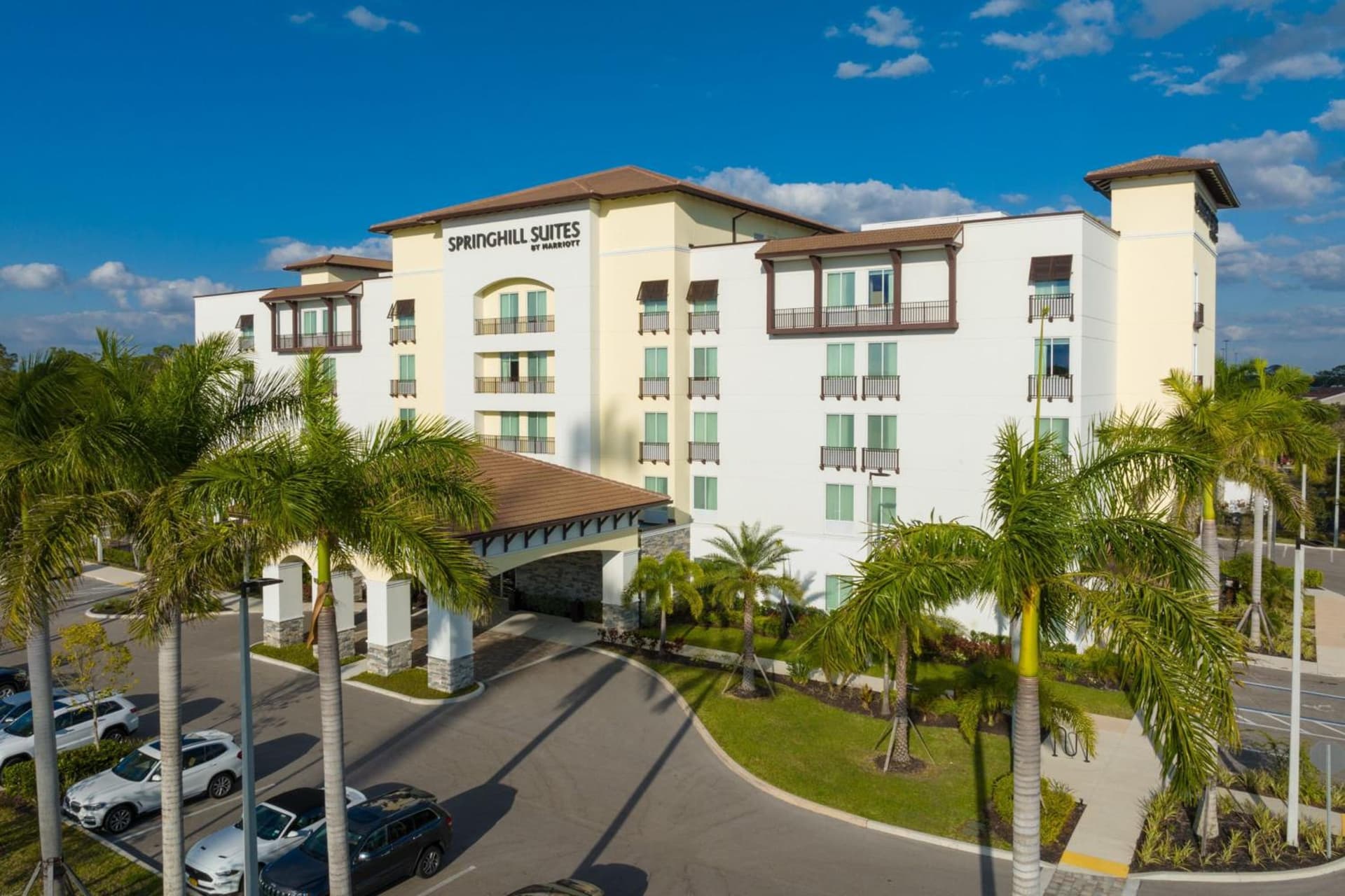 SpringHill Suites by Marriott Fort Myers Estero interior in Estero, FL — gallery photo 2