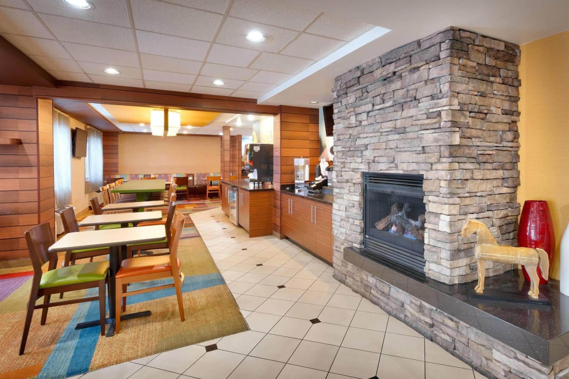 Garner Hotel Provo South by IHG interior in Provo, UT — gallery photo 2