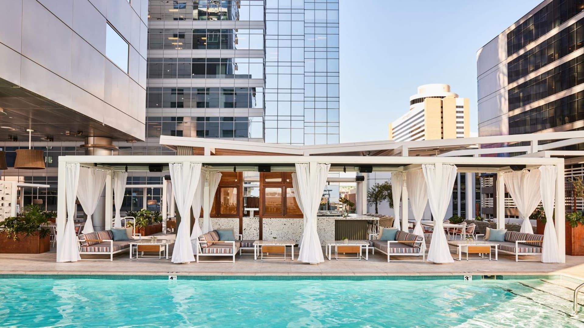 Kimpton Hotel Palomar Phoenix Cityscape by IHG gallery photo in Phoenix, AZ — image 69