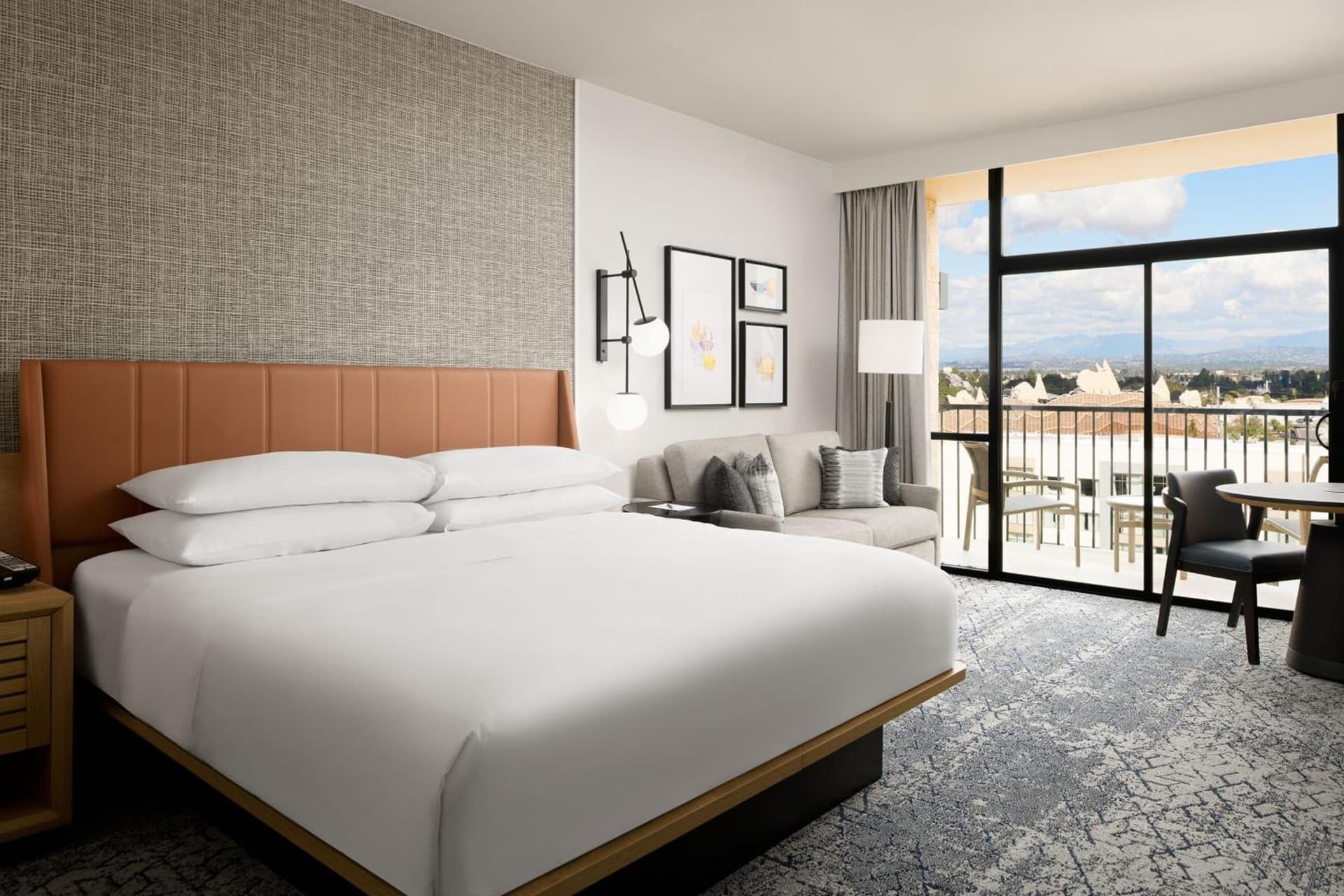 Sheraton Park Hotel at the Anaheim Resort interior in Anaheim, CA — gallery photo 2