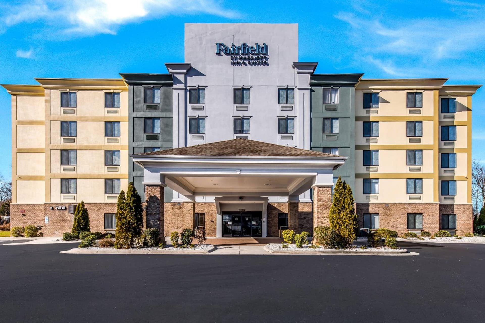 Fairfield by Marriott Inn & Suites Greensboro Coliseum Area interior in Greensboro, NC — gallery photo 2