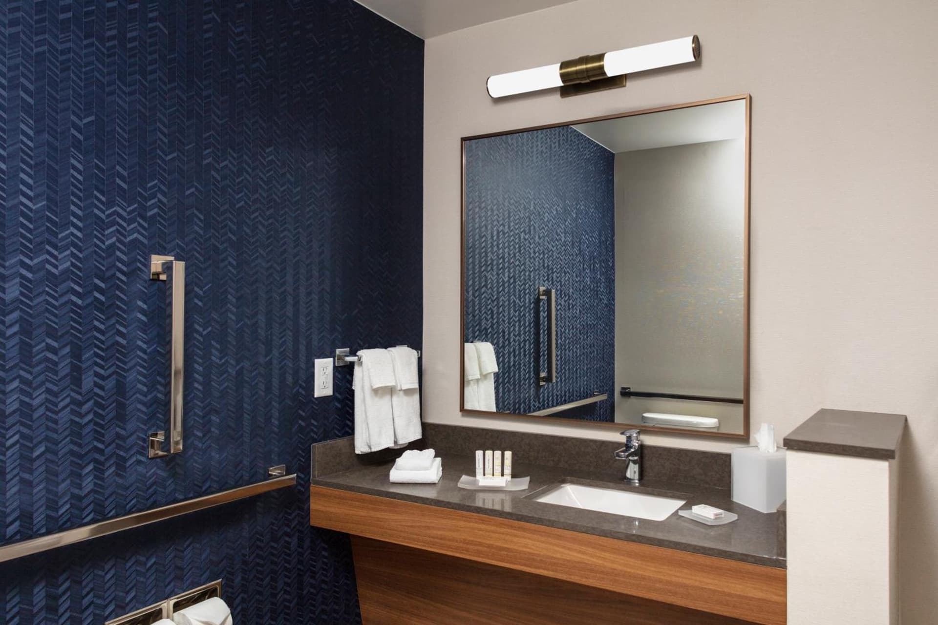 Fairfield by Marriott Inn & Suites Medford gallery photo in Medford, OR — image 24
