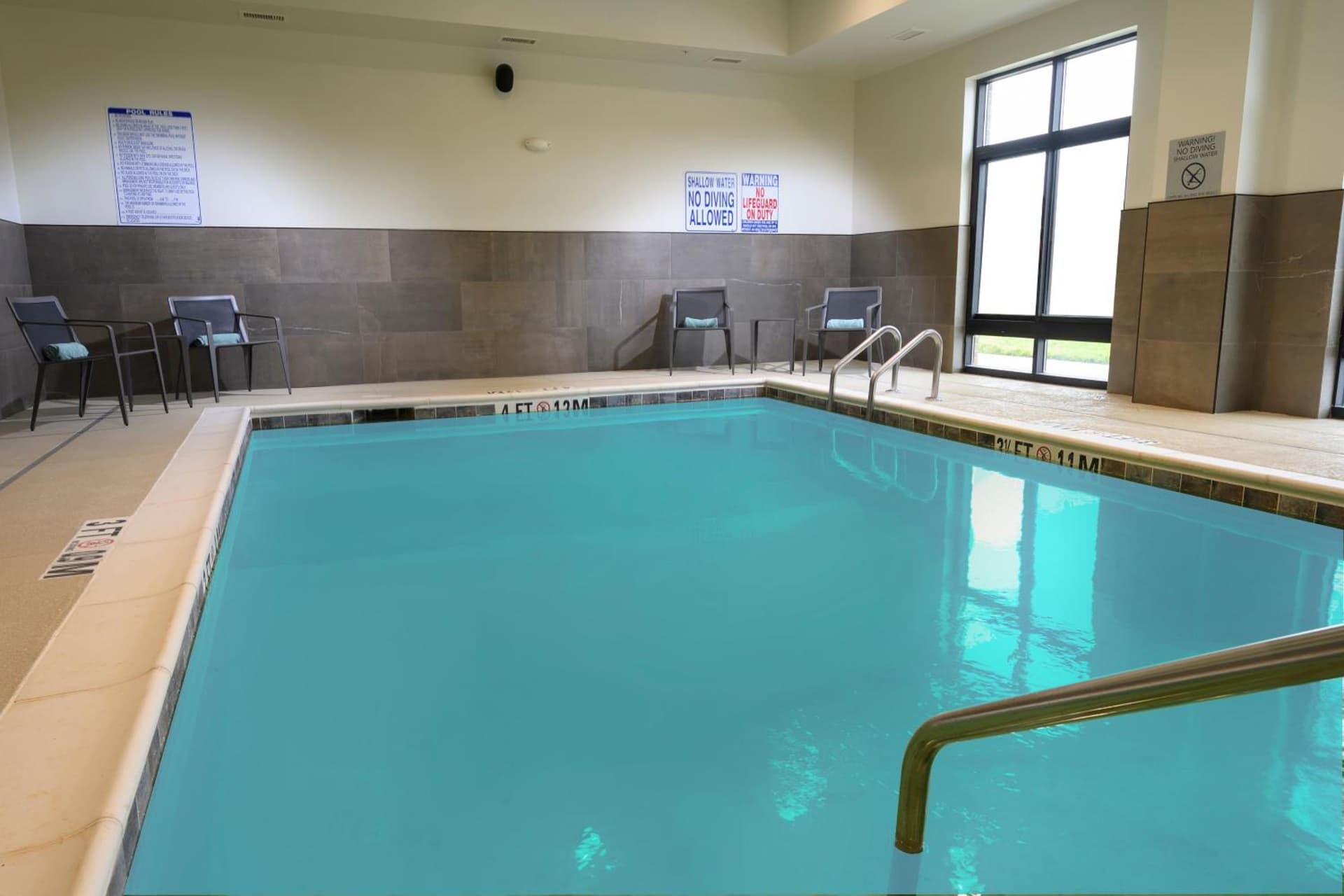 Courtyard by Marriott Charlotte Waverly interior in Charlotte, NC — gallery photo 2