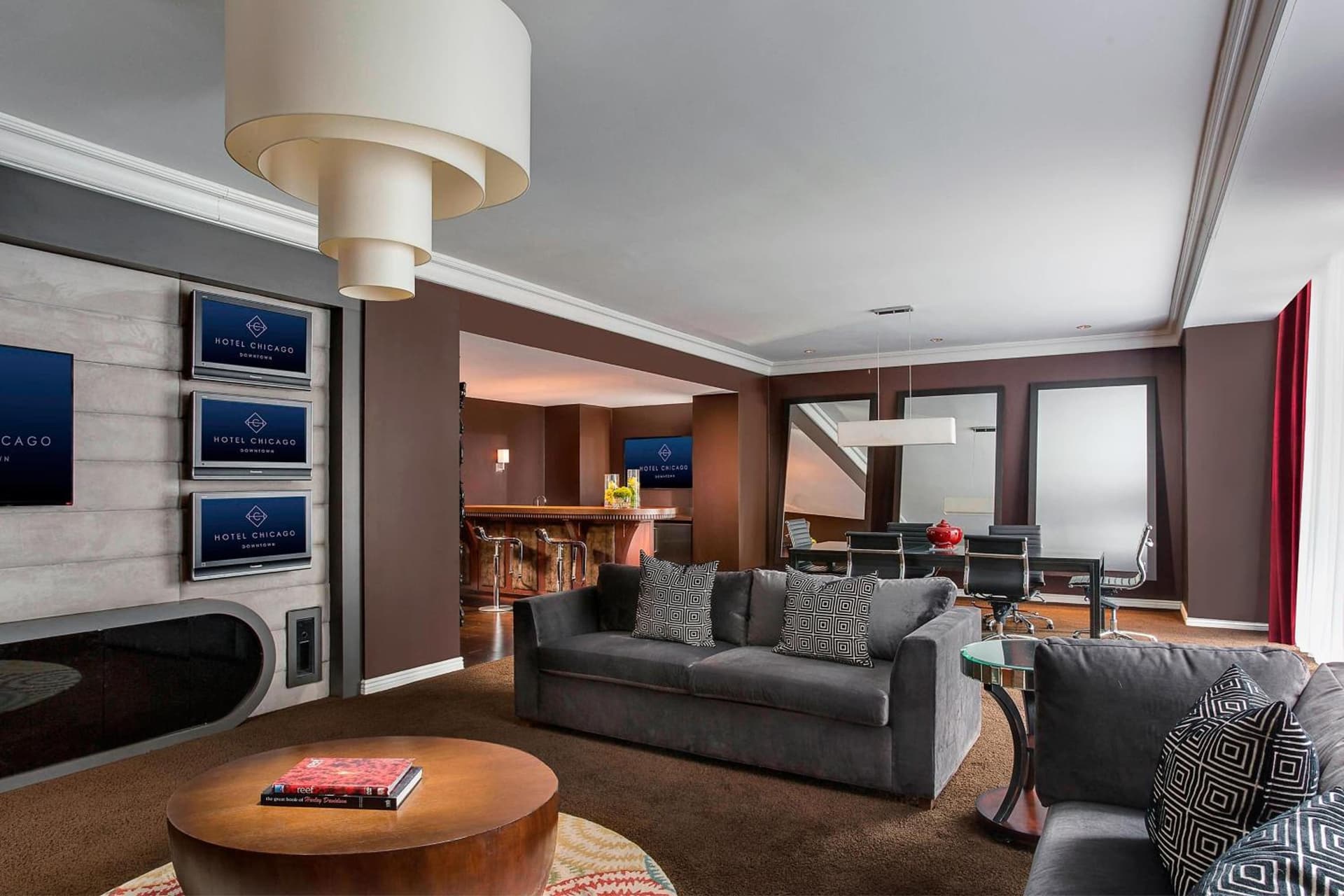 Hotel Chicago Downtown, Autograph Collection interior in Chicago, IL — gallery photo 2