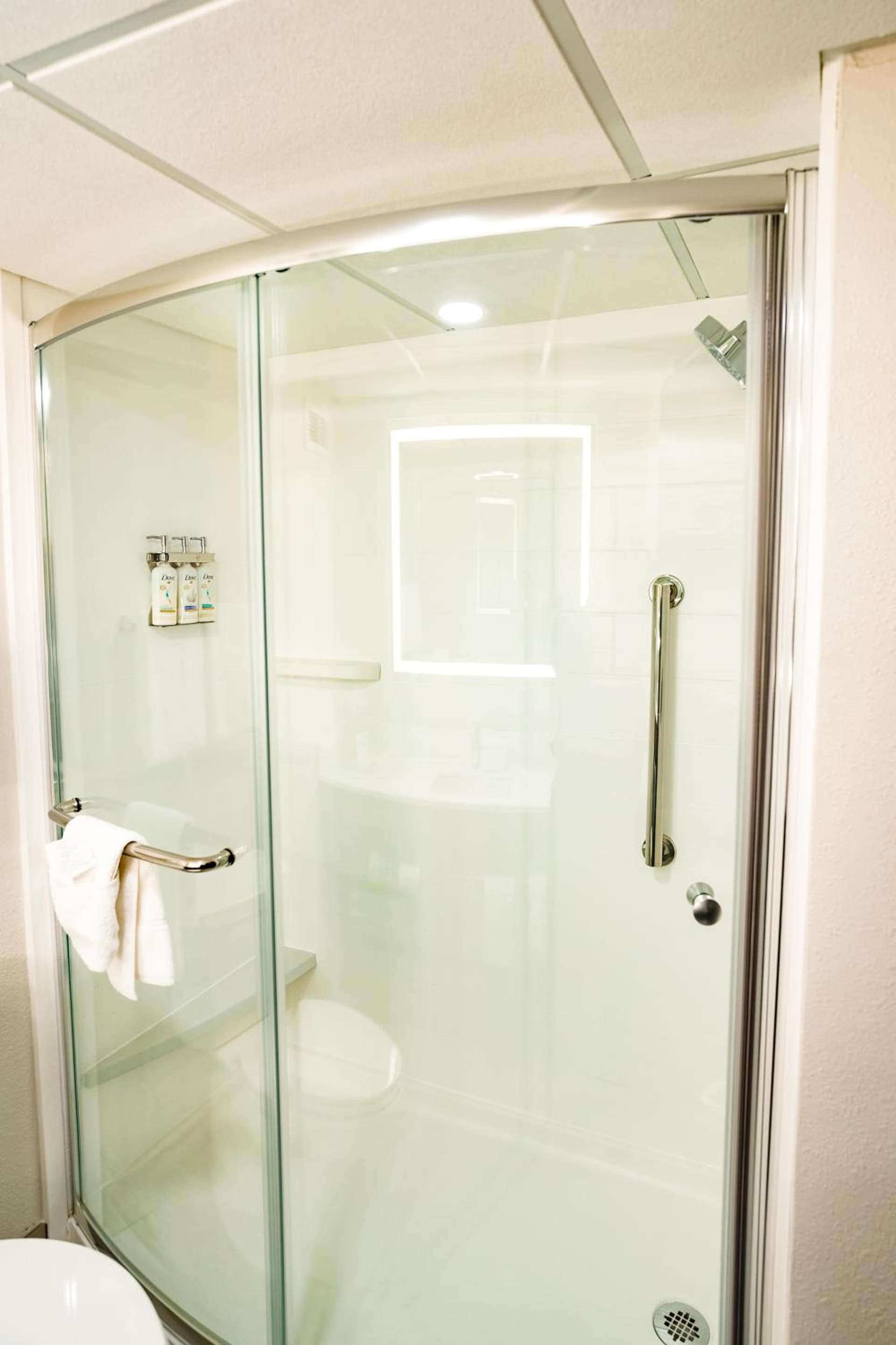 Holiday Inn Express Hotel & Suites Knoxville-North-I-75 Exit 112 by IHG gallery photo in Knoxville, TN — image 8