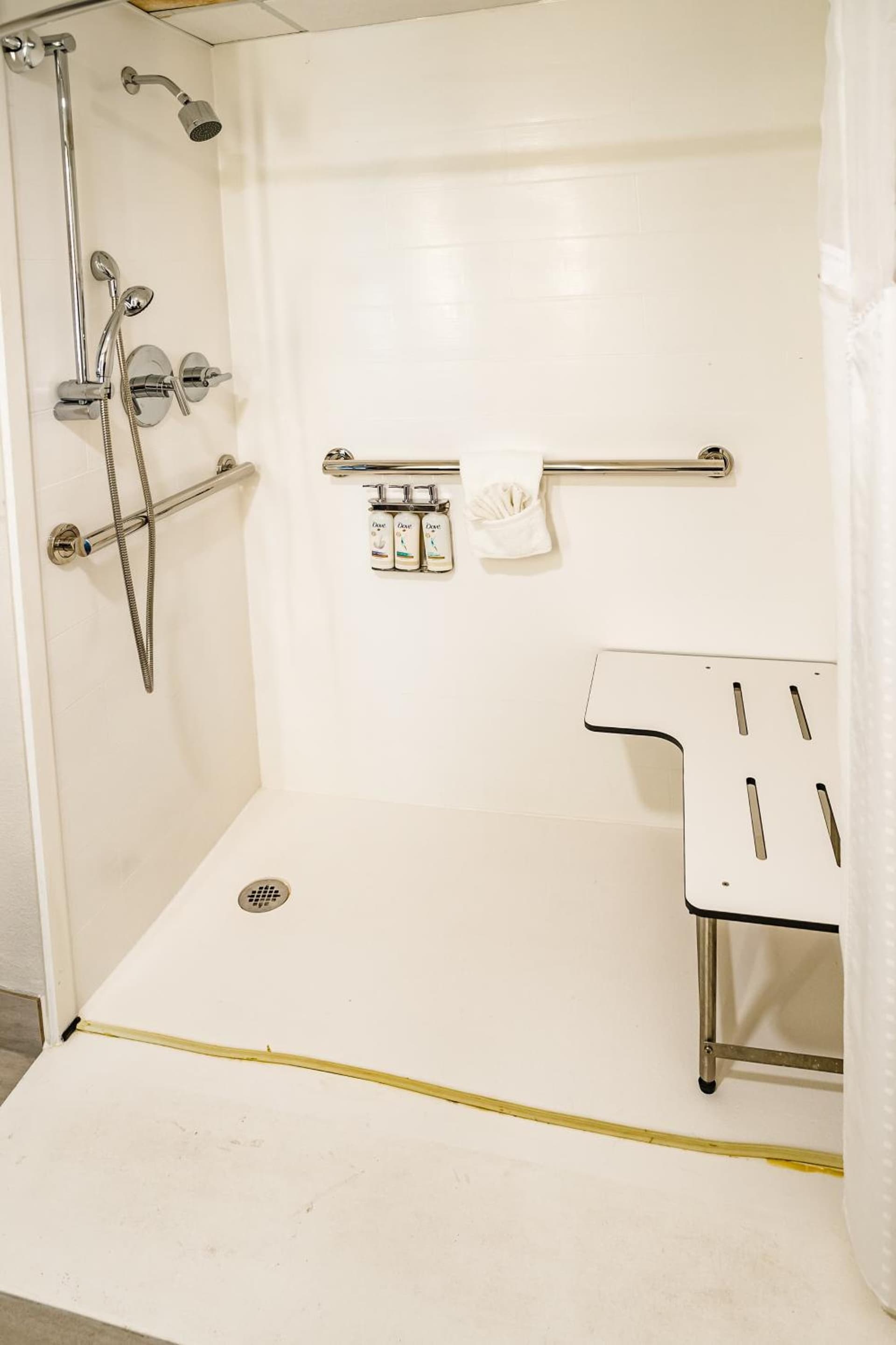 Holiday Inn Express Hotel & Suites Knoxville-North-I-75 Exit 112 by IHG gallery photo in Knoxville, TN — image 46