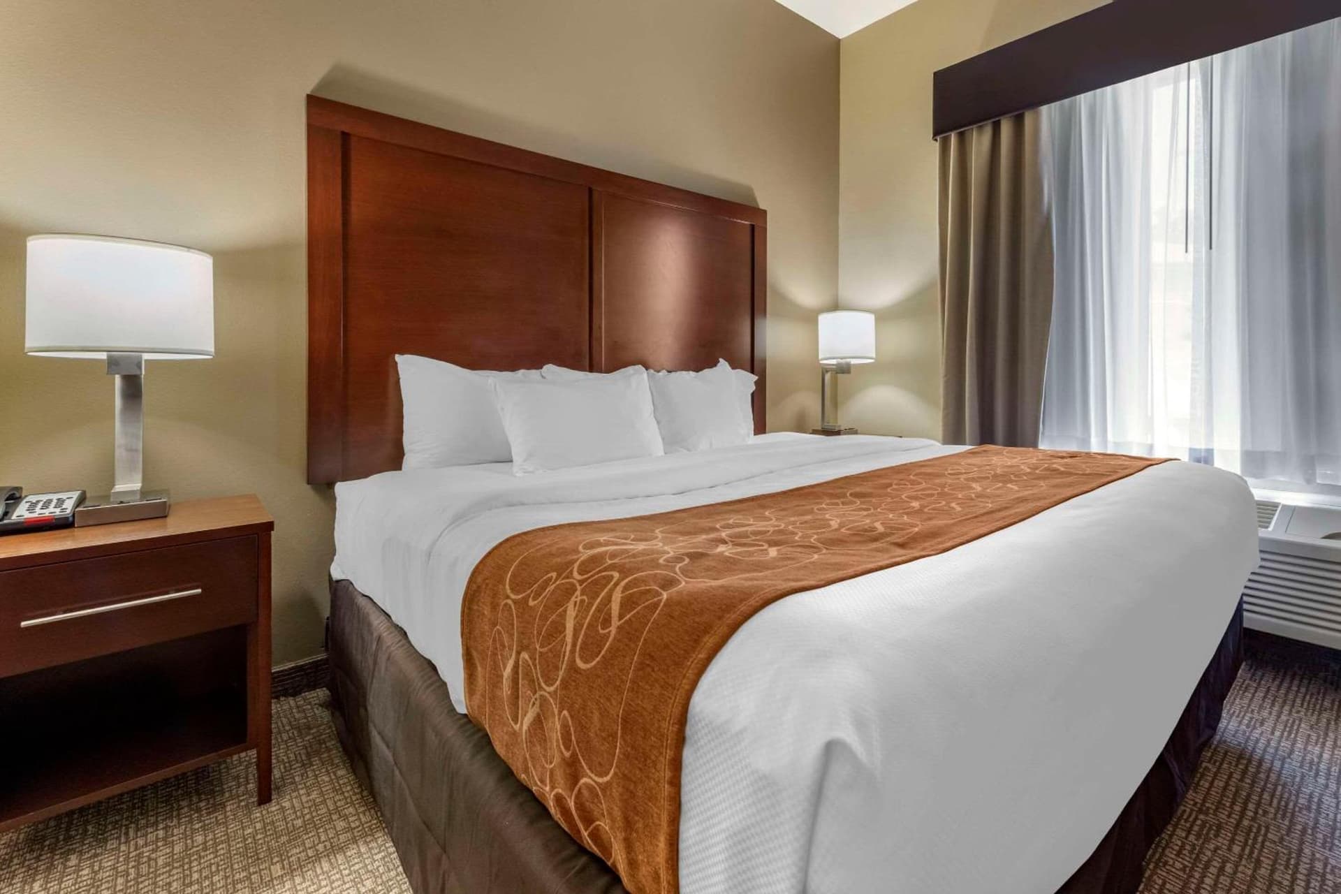 Comfort Suites Bridgeport - Clarksburg interior in Bridgeport, WV — gallery photo 2