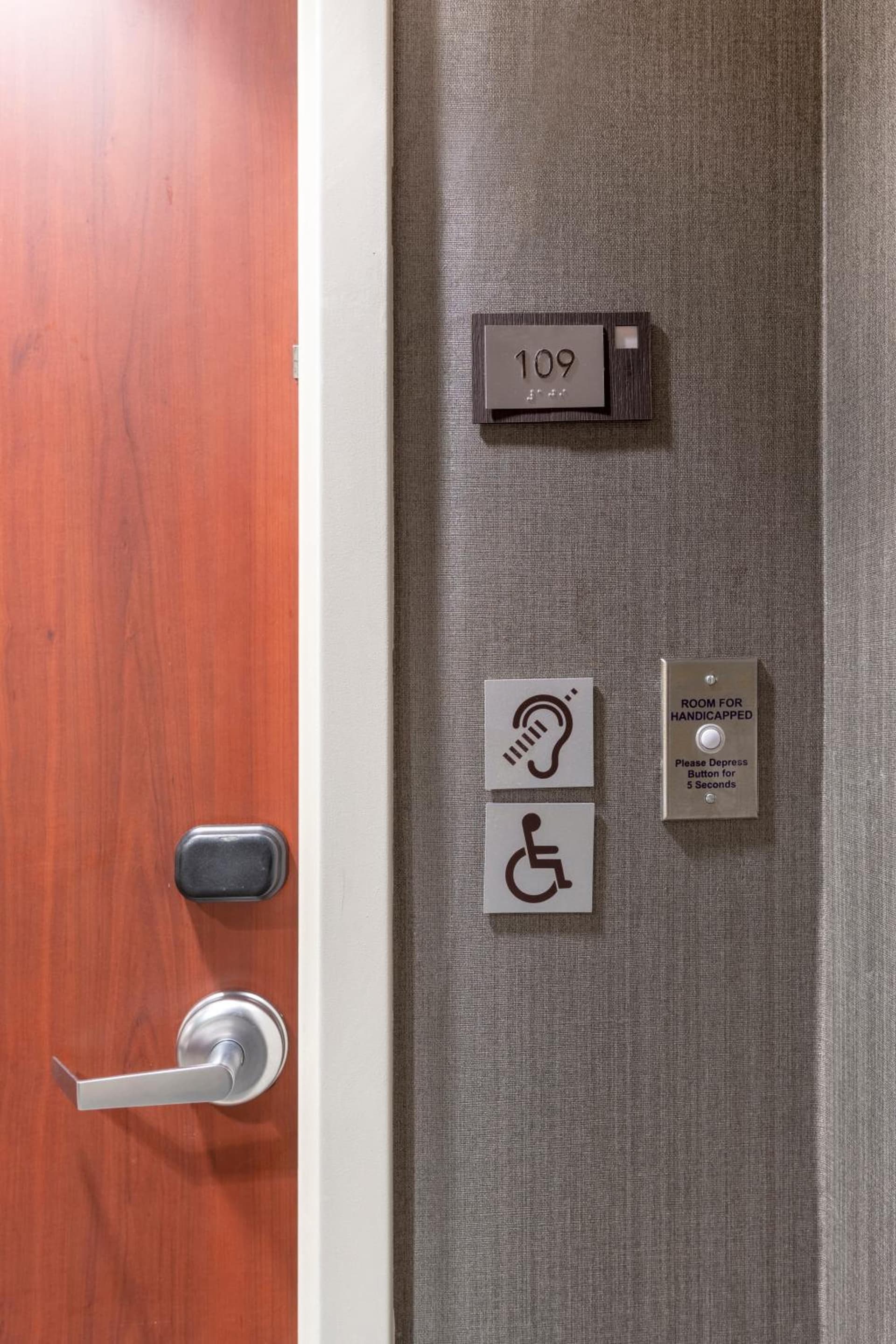 Courtyard by Marriott San Diego Oceanside gallery photo in Oceanside, CA — image 14