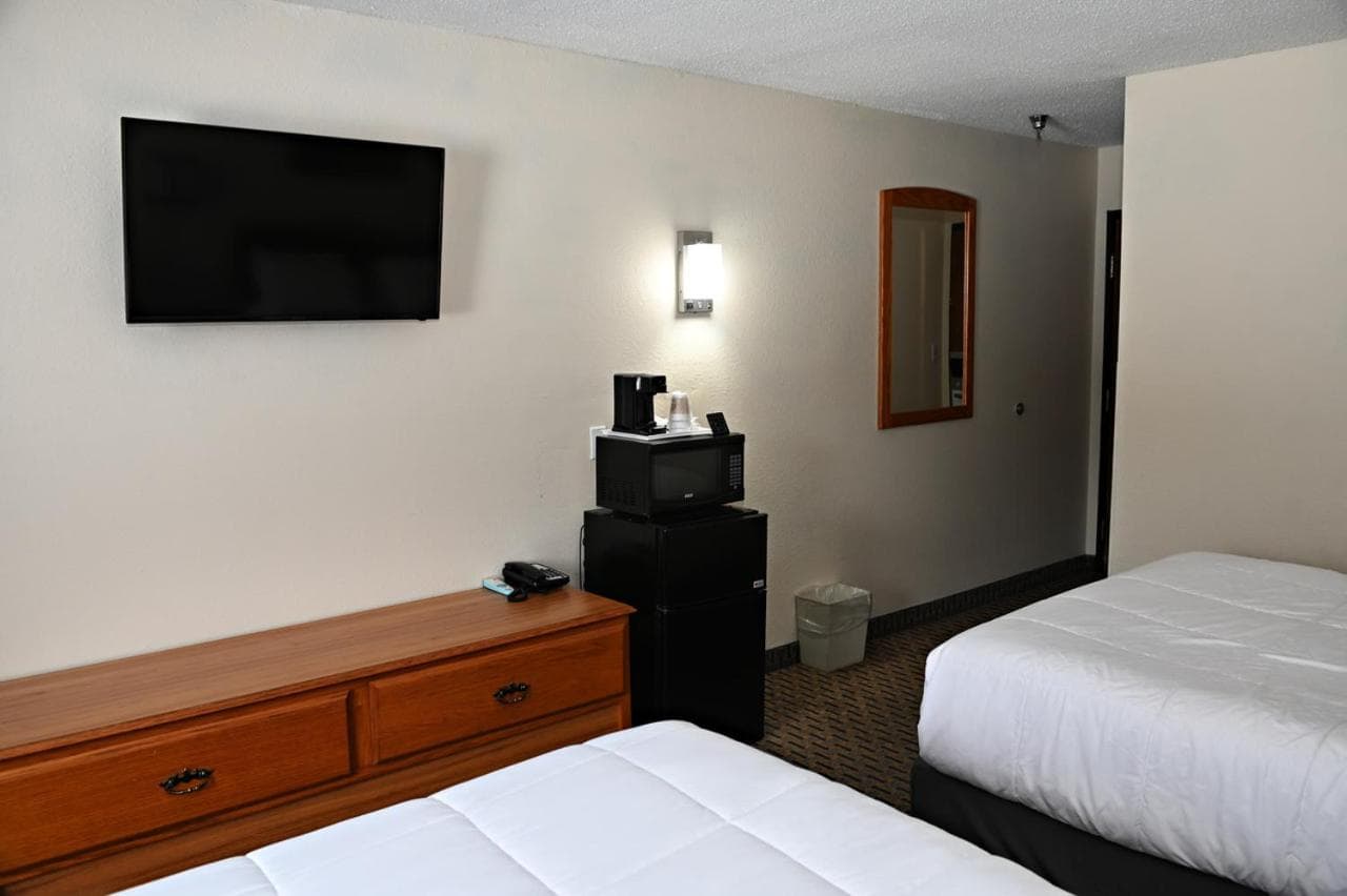 Rodeway Inn Hibbing property views in Hibbing, MN — gallery photo 3