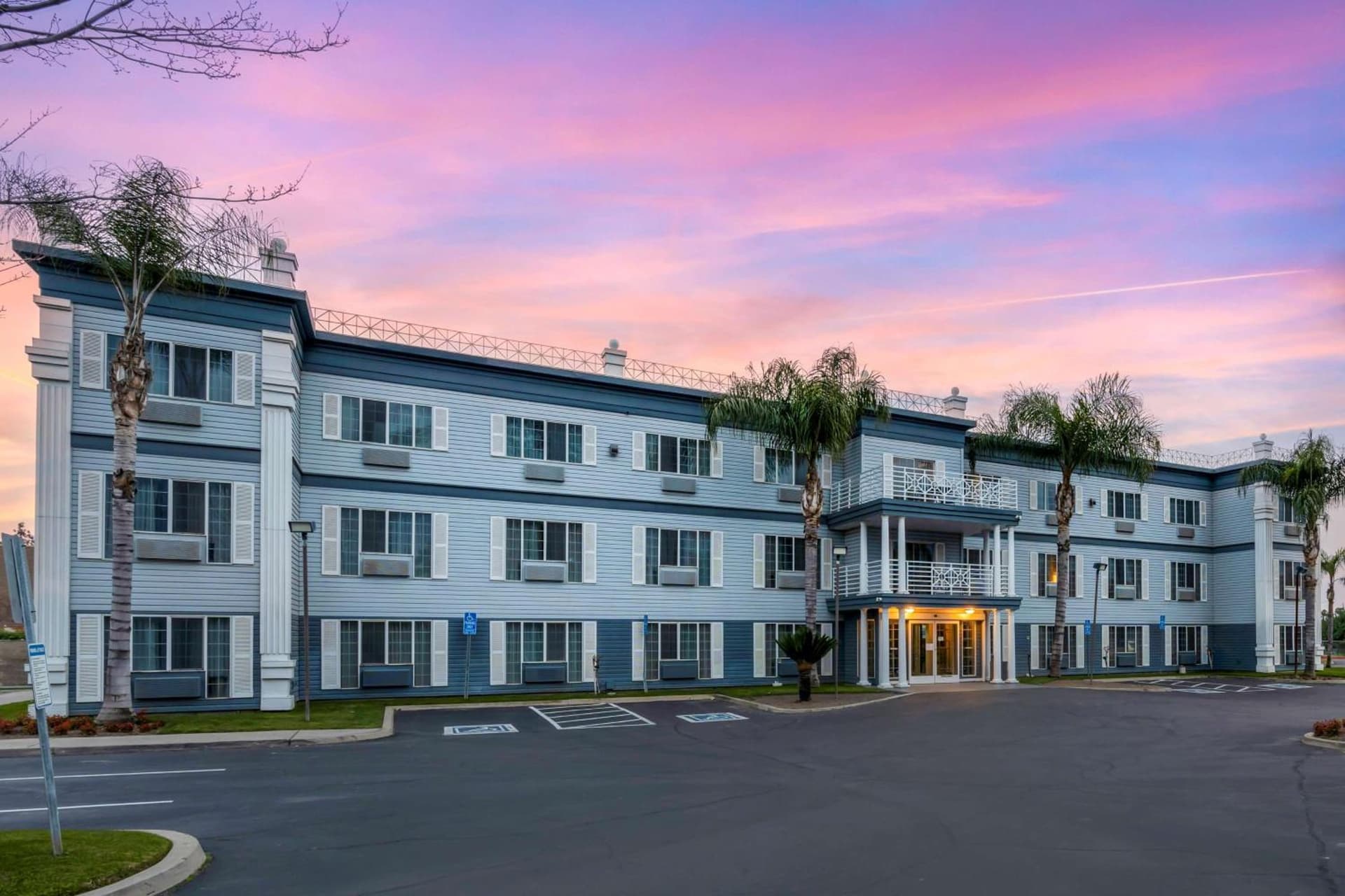 Best Western Colonial Inn featured exterior or lobby in Selma, CA — similar hotel