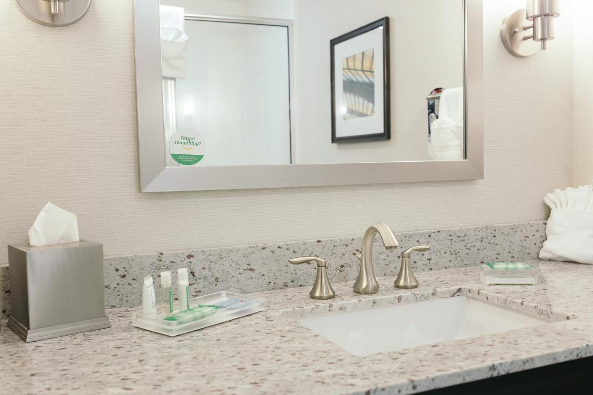 Holiday Inn and Suites East Peoria by IHG gallery photo in Peoria, IL — image 17