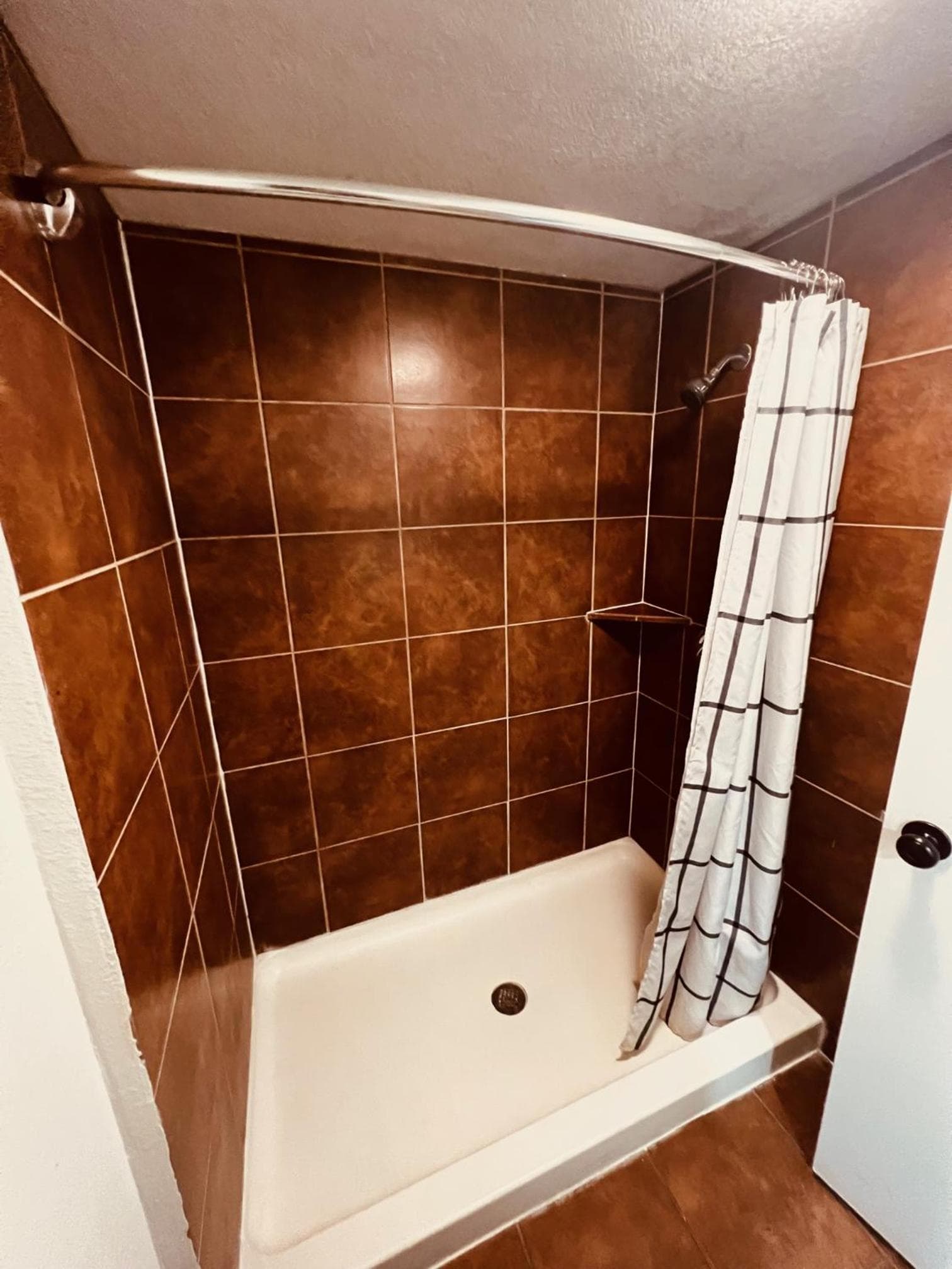 Econo Lodge Inn & Suites Downtown San Antonio Riverwalk Area property views in San Antonio, TX — gallery photo 3