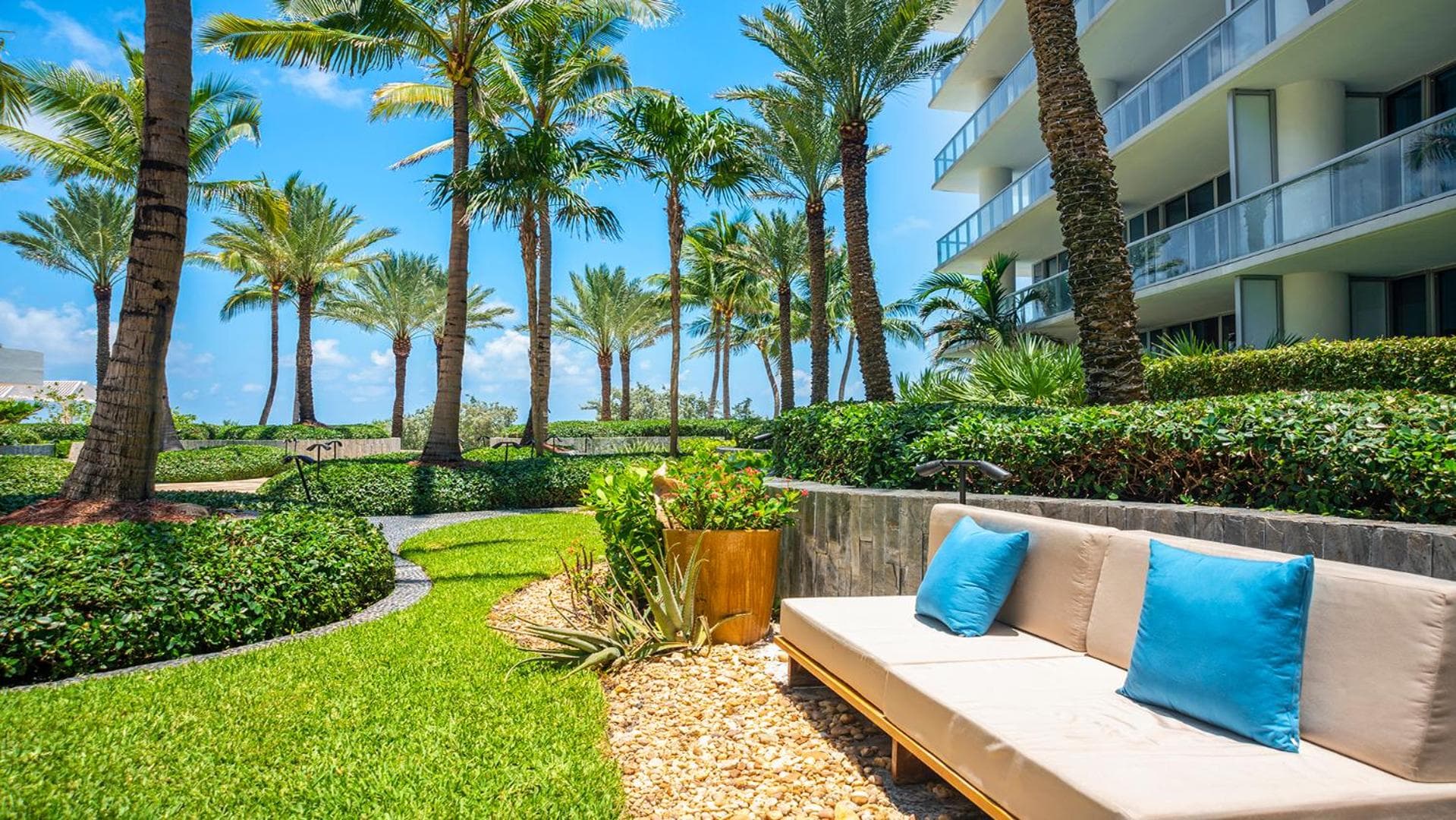 1 Bedroom Private Residence at Carillon Miami Resort -911 property views in Miami Beach, FL — gallery photo 3