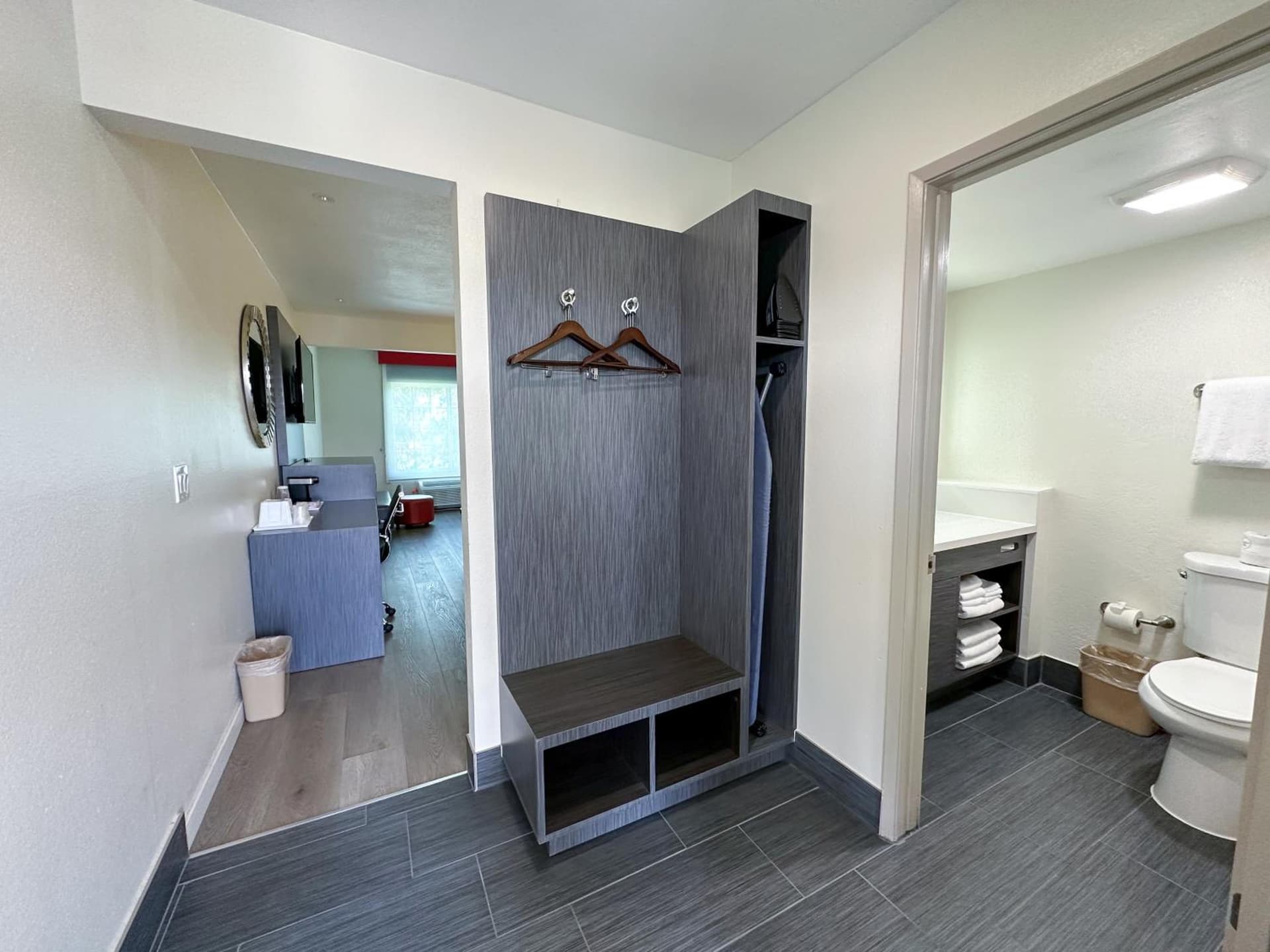 Ramada by Wyndham Anaheim Convention Center gallery photo in Anaheim, CA — image 9