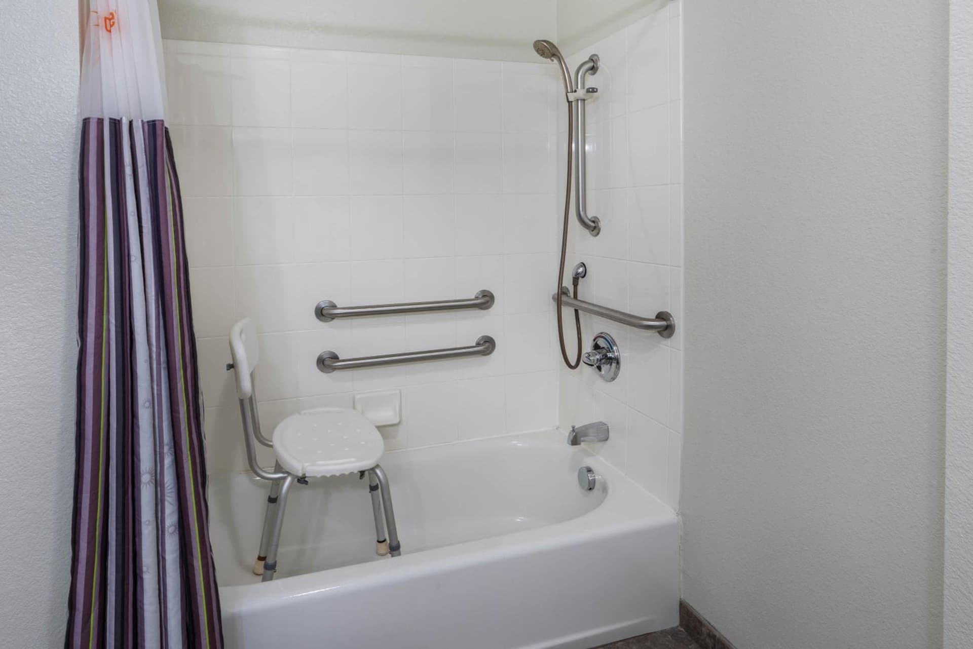 La Quinta Inn & Suites by Wyndham Loveland Estes Park gallery photo in Loveland, CO — image 33