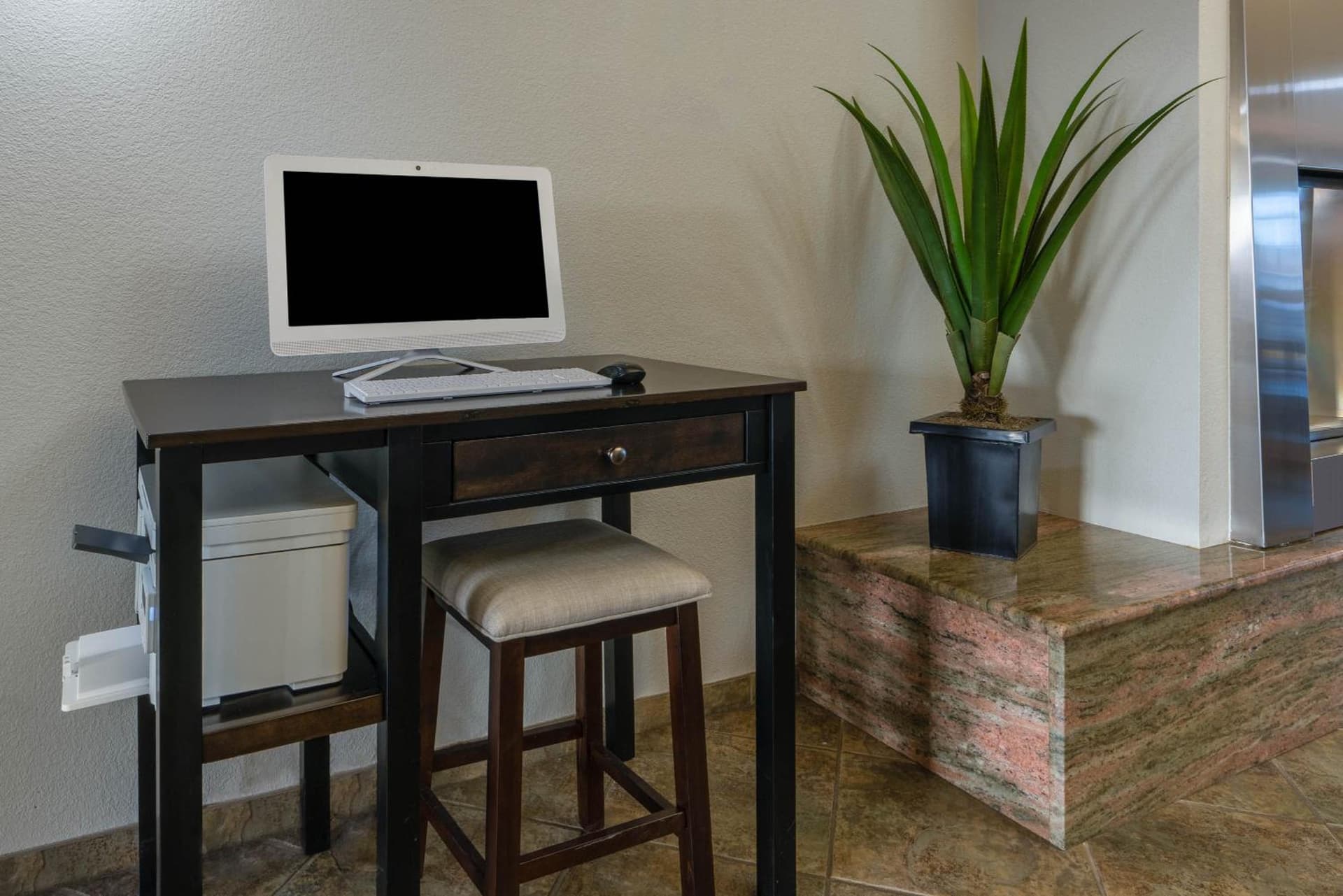 La Quinta Inn & Suites by Wyndham Loveland Estes Park gallery photo in Loveland, CO — image 29