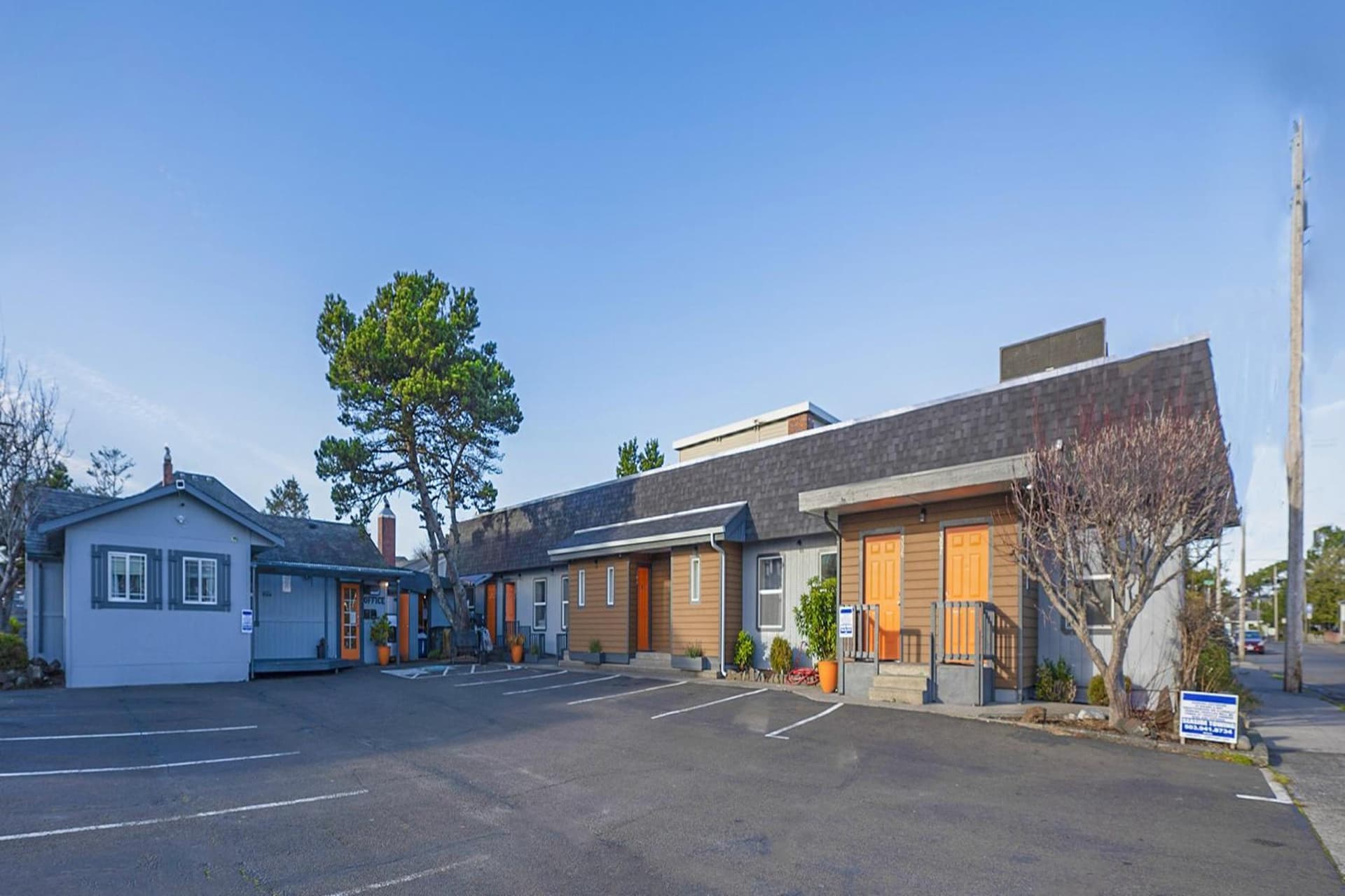 City Centre Motel by OYO featured exterior or lobby in Seaside, OR — similar hotel
