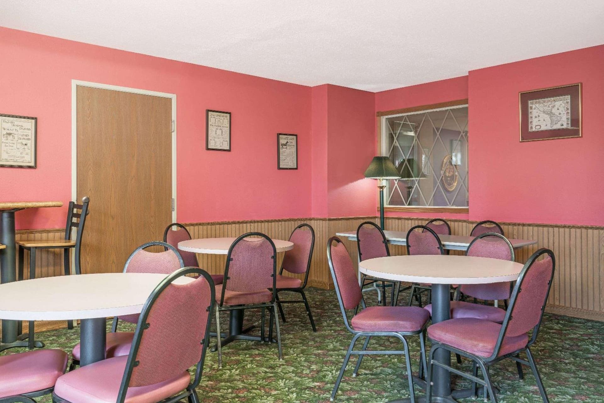 Days Inn by Wyndham West-Eau Claire gallery photo in Eau Claire, WI — image 27