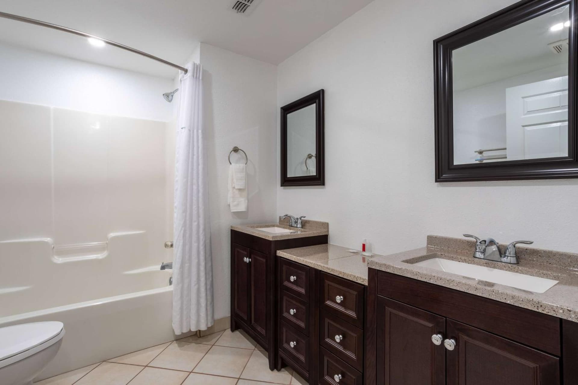 Travelodge by Wyndham Lakeland gallery photo in Lakeland, FL — image 44
