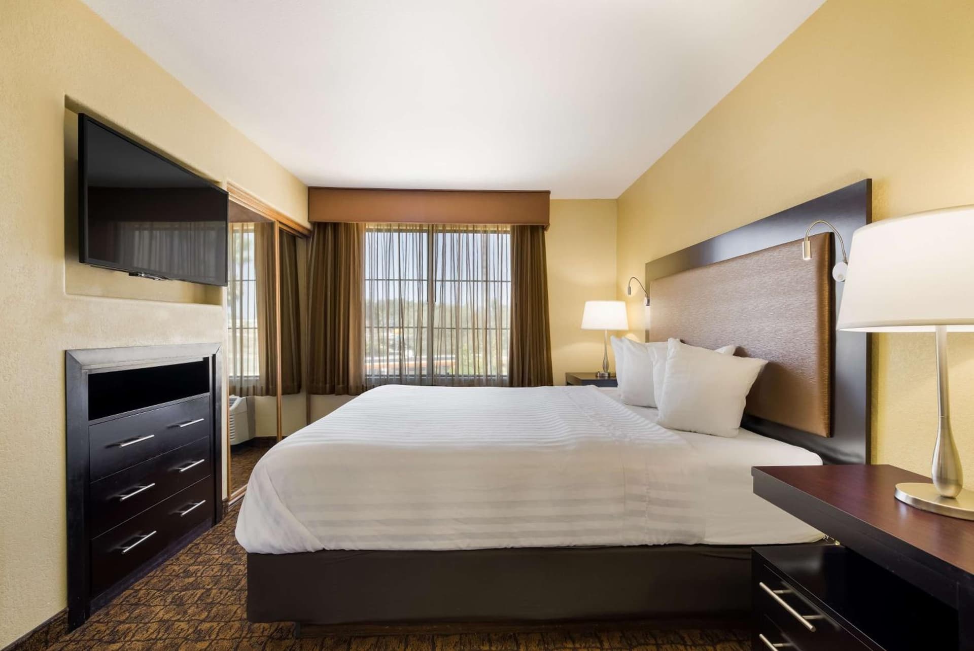 Best Western Escondido Hotel gallery photo in Escondido, CA — image 24
