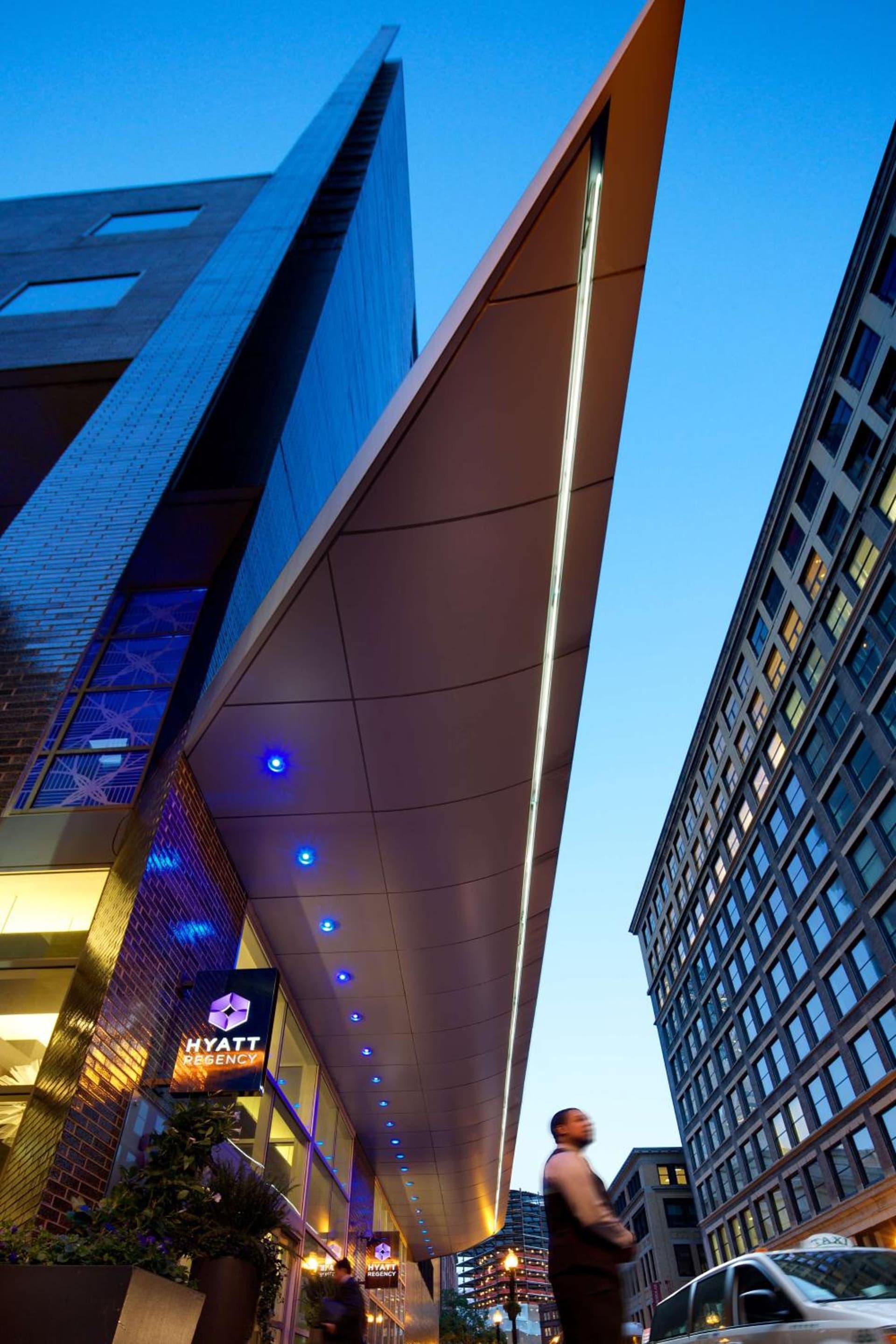 Hyatt Regency Boston interior in Boston, MA — gallery photo 2