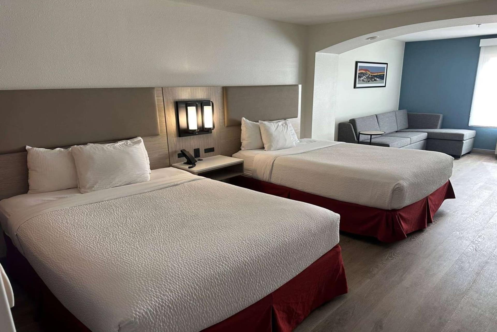 La Quinta Inn & Suites by Wyndham Albuquerque Midtown property views in Albuquerque, NM — gallery photo 3