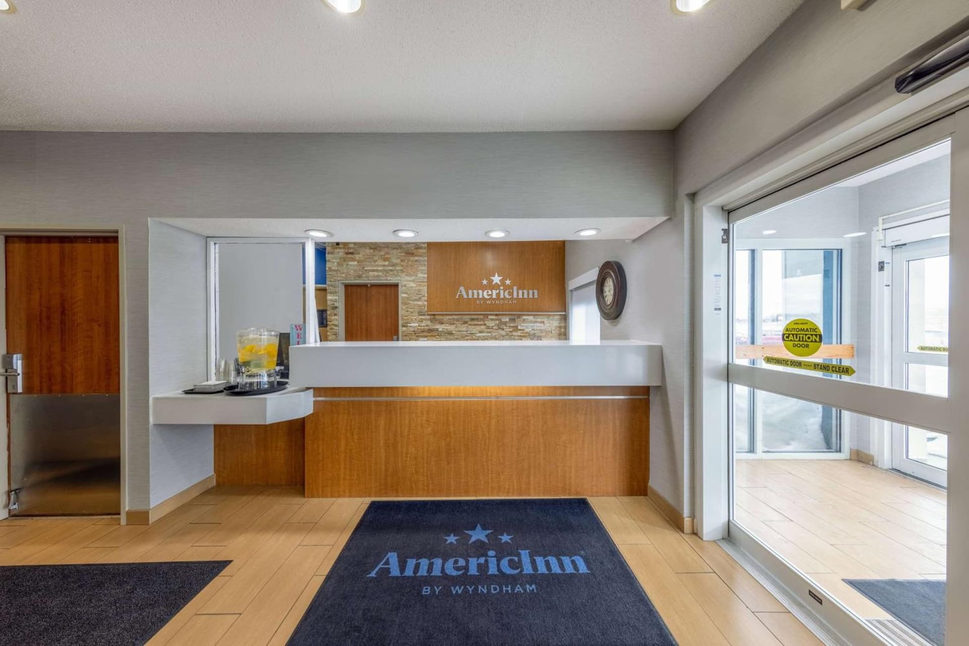 AmericInn by Wyndham Duluth gallery photo in Duluth, MN — image 41