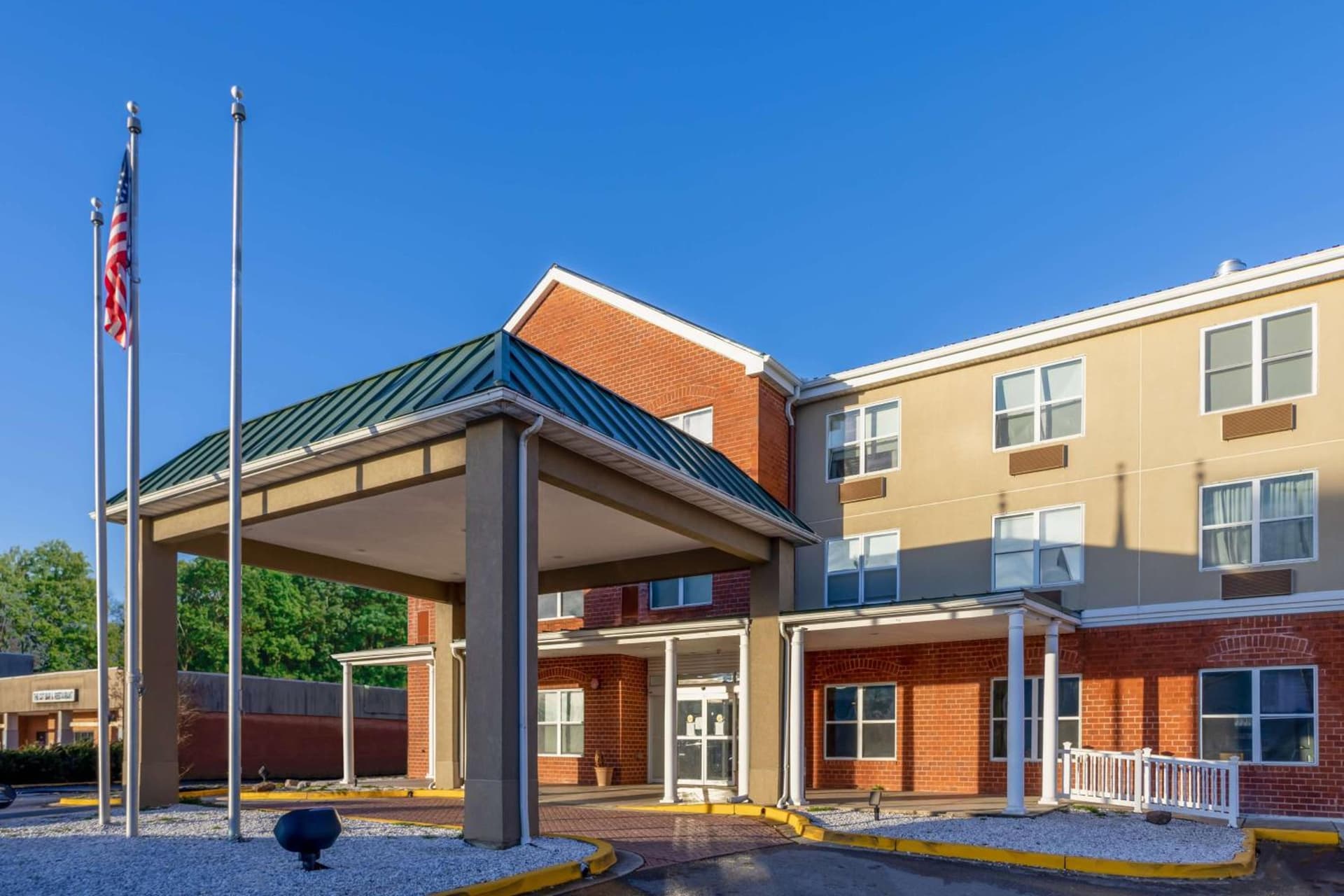 Wingate by Wyndham Waldorf - Washington DC Area property views in Waldorf, MD — gallery photo 3