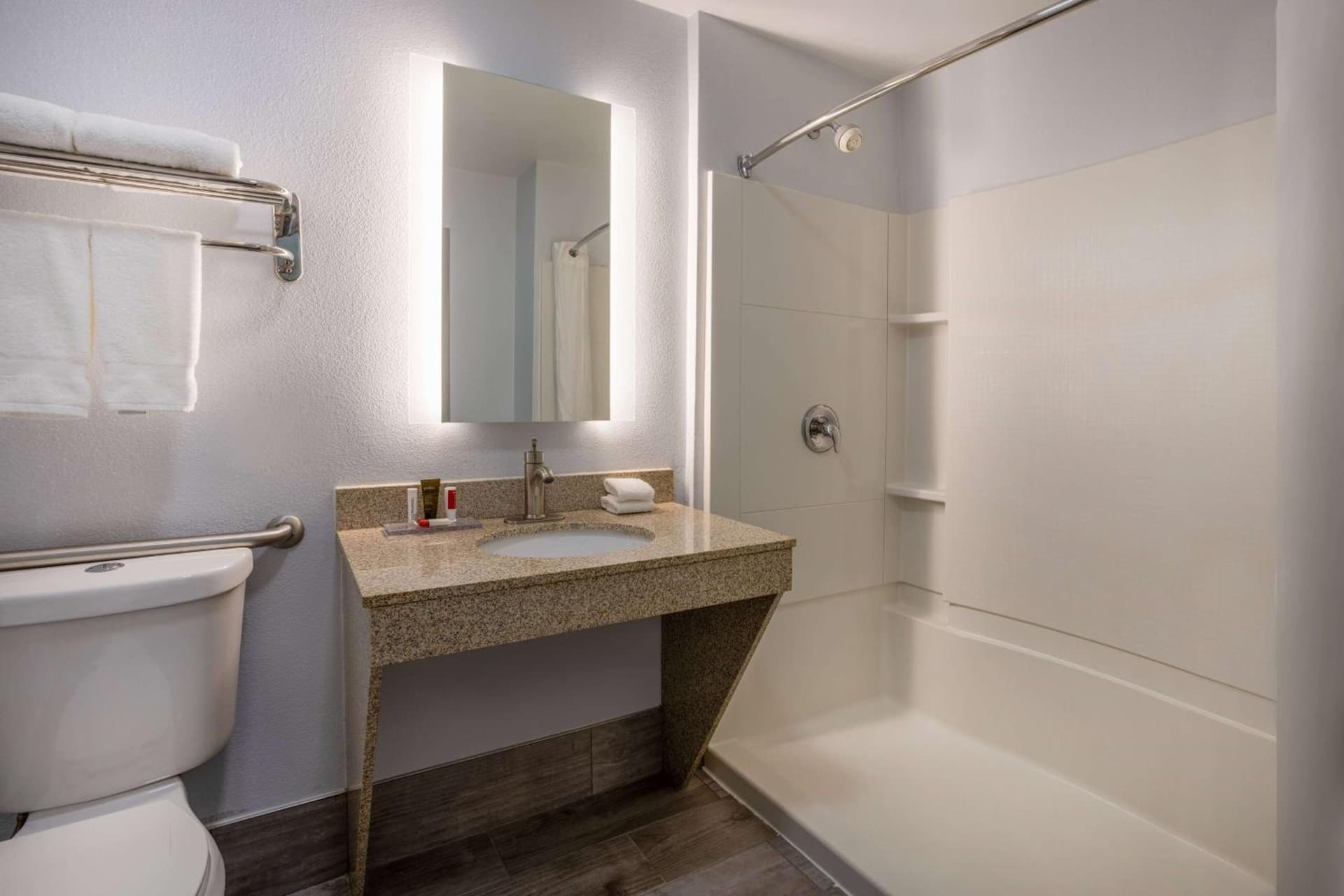 Wingate by Wyndham Waldorf - Washington DC Area gallery photo in Waldorf, MD — image 26