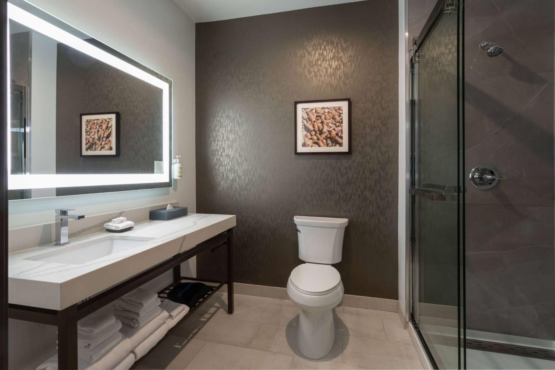La Quinta Inn & Suites by Wyndham Galt Lodi North gallery photo in Galt, CA — image 54