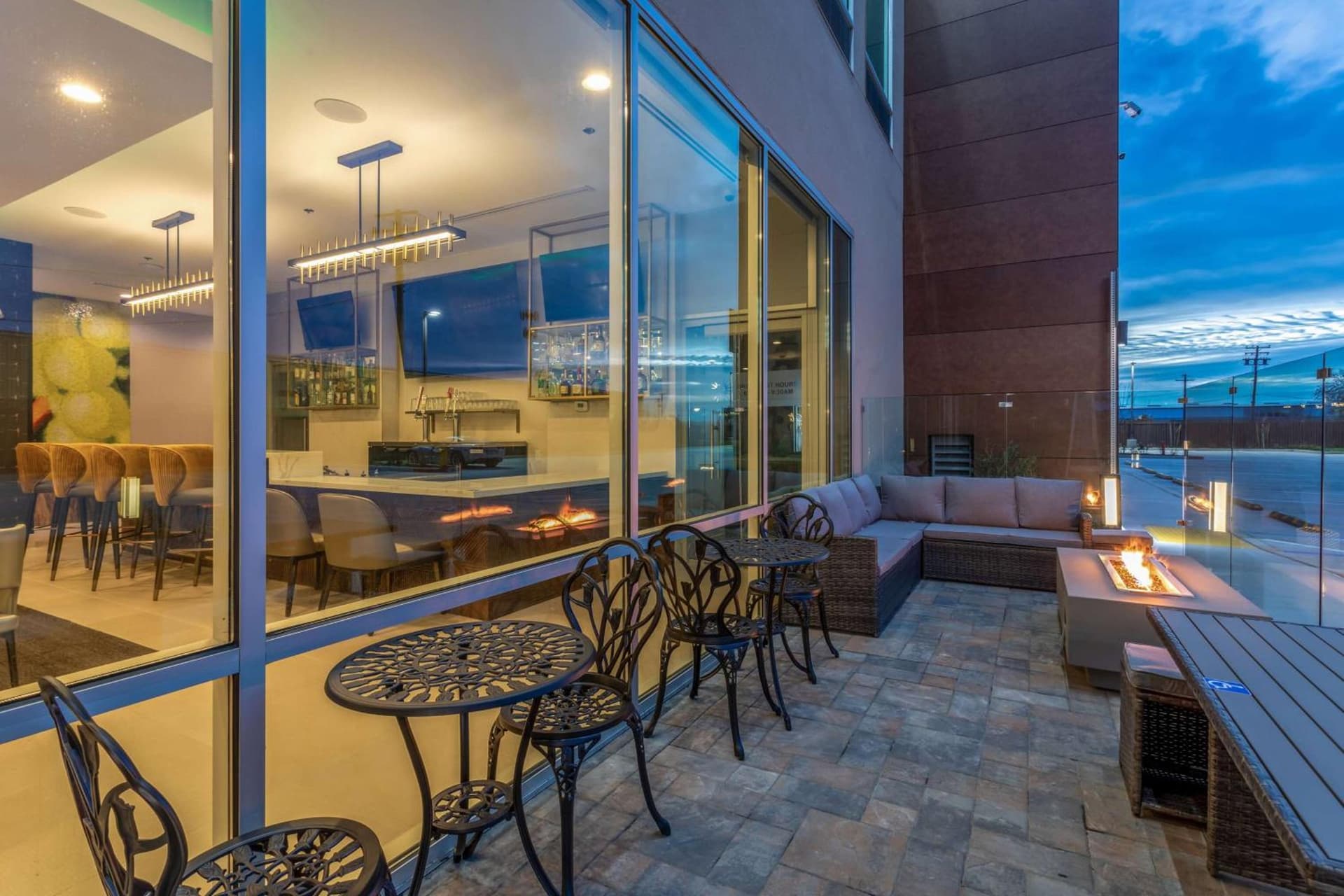 La Quinta Inn & Suites by Wyndham Galt Lodi North gallery photo in Galt, CA — image 45