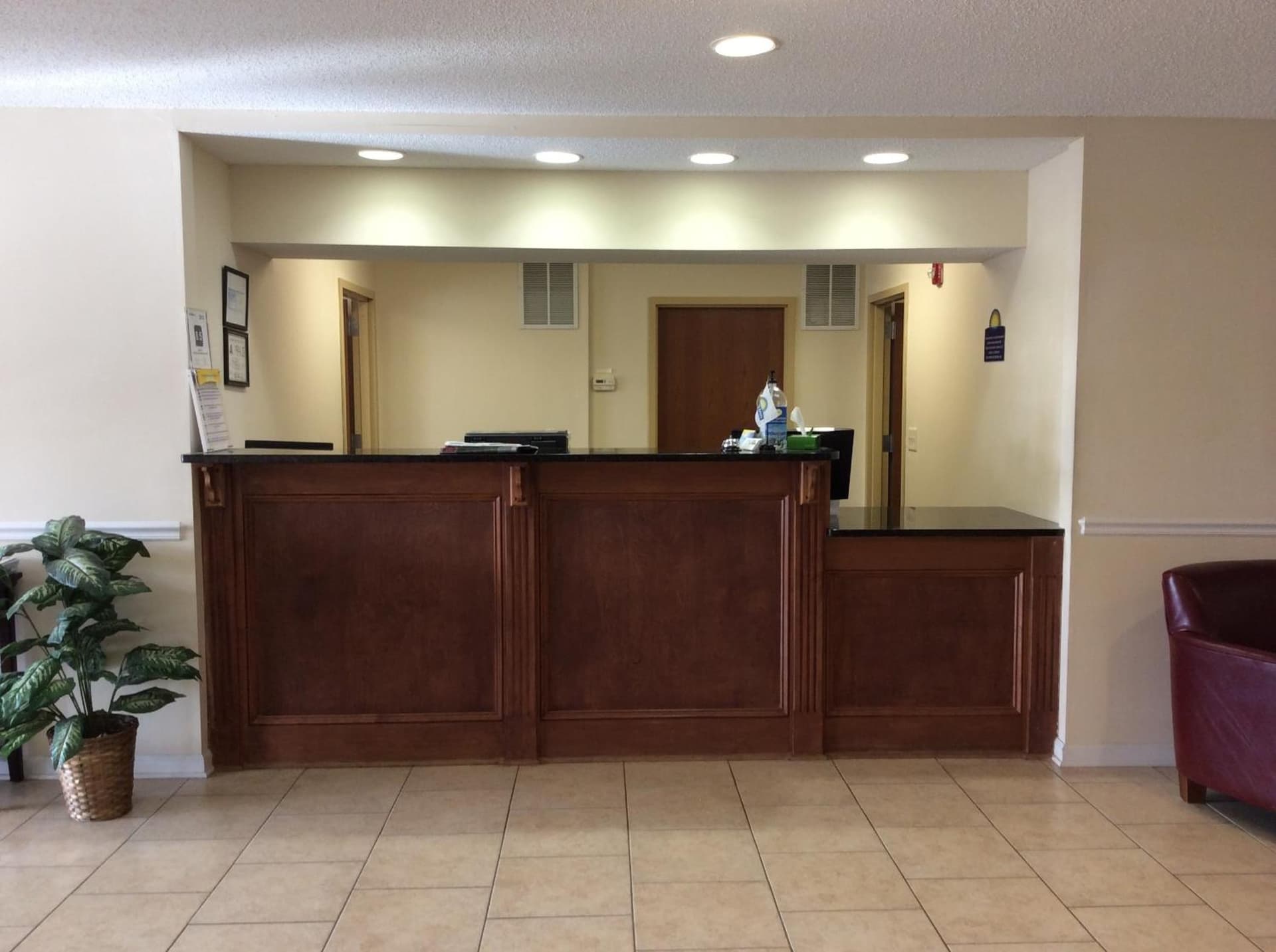 Days Inn by Wyndham Greensboro NC gallery photo in Greensboro, NC — image 22