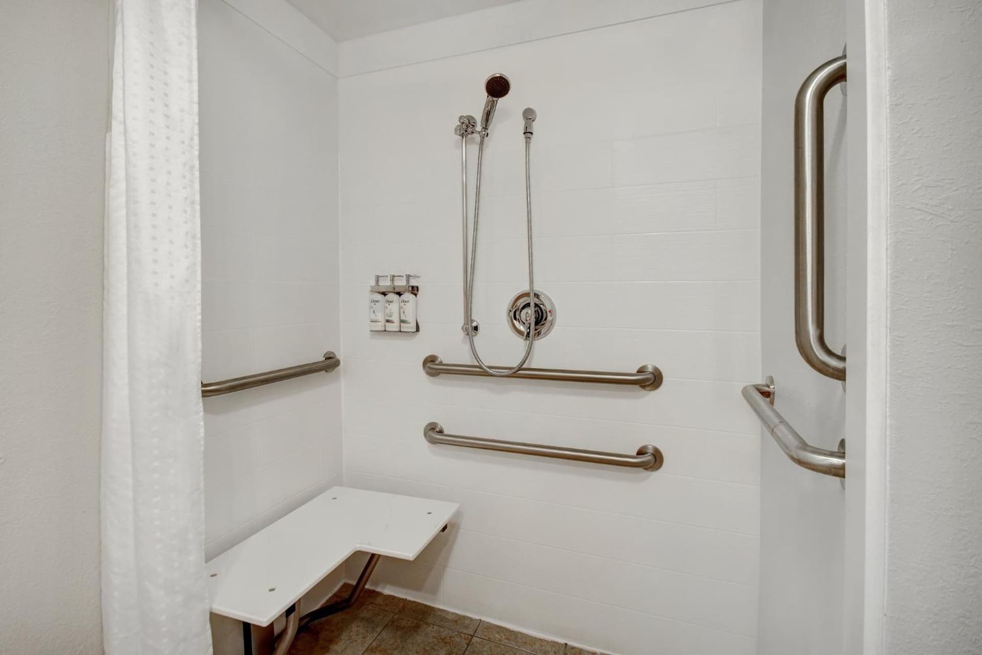 Holiday Inn Express Rochester - University Area by IHG gallery photo in Rochester, NY — image 7