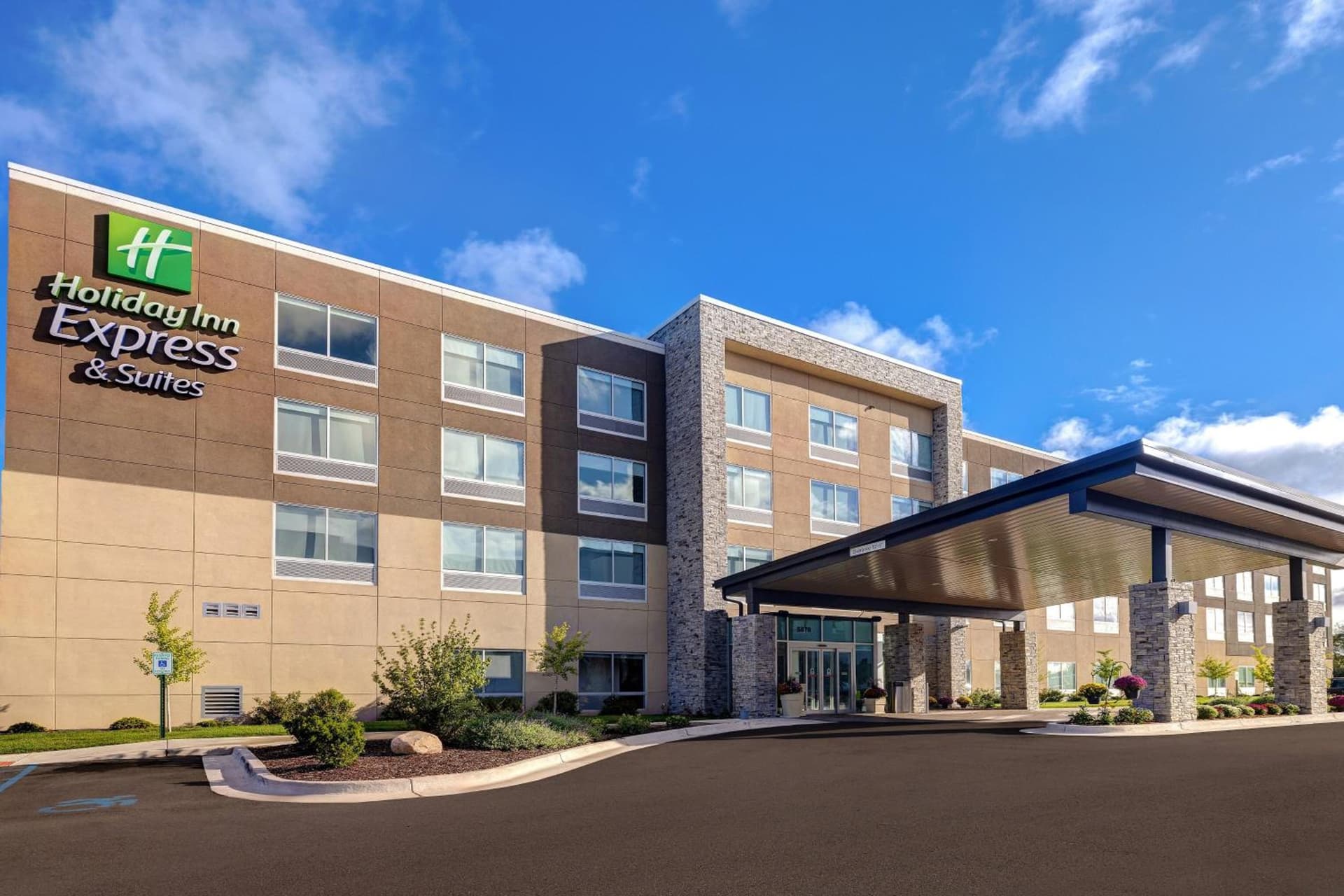 Holiday Inn Express & Suites - Ann Arbor - University South by IHG gallery photo in Ann Arbor, MI — image 42