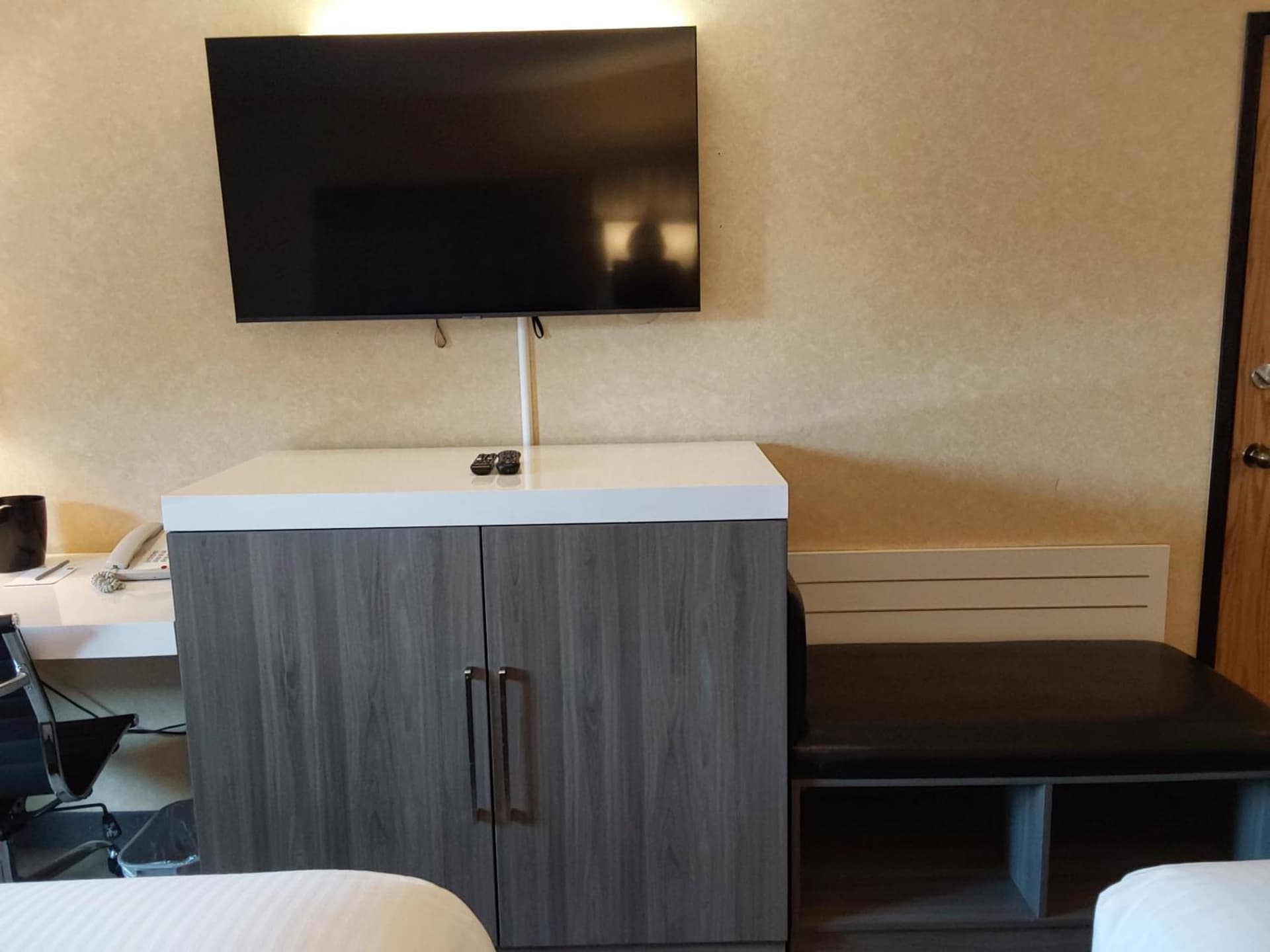 Lavissh Inn and Suites gallery photo in Bellingham, WA — image 37