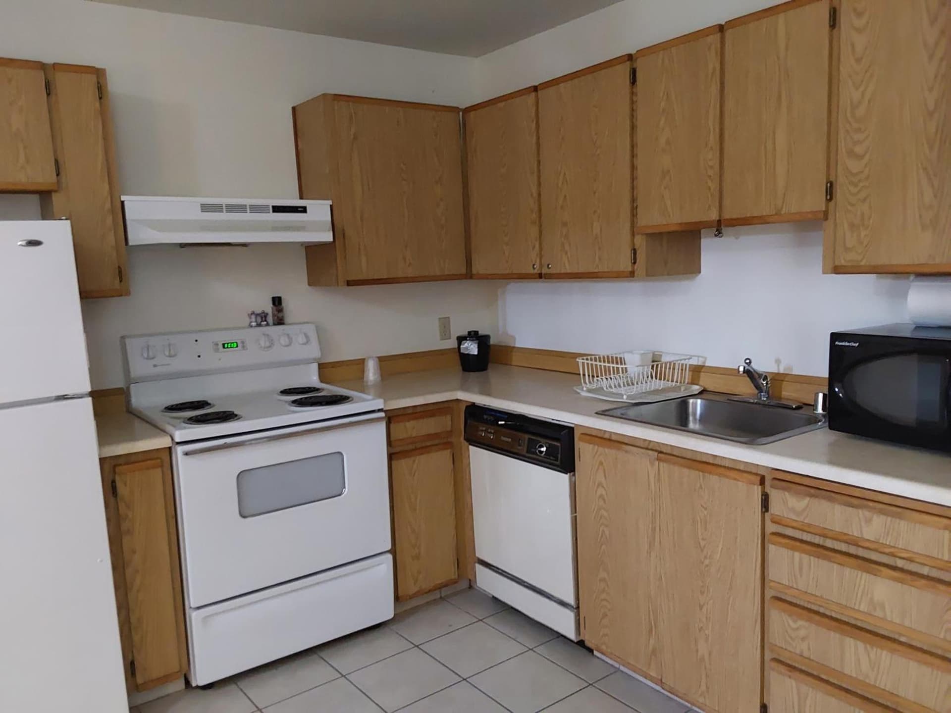 Lavissh Inn and Suites gallery photo in Bellingham, WA — image 11