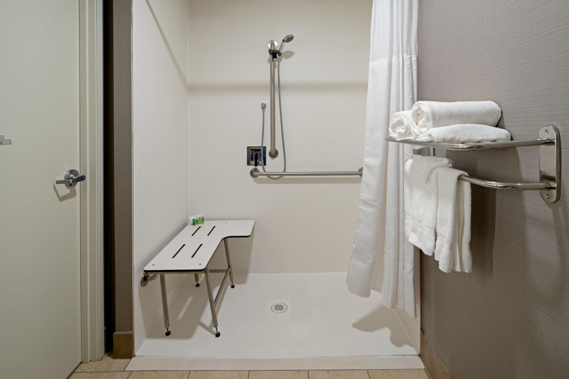 Holiday Inn Palmdale-Lancaster by IHG gallery photo in Palmdale, CA — image 40