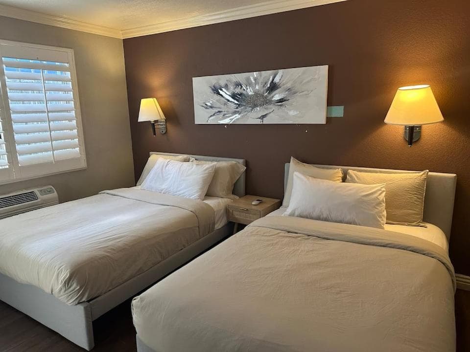 Cabana Inn & Suites gallery photo in Long Beach, CA — image 5