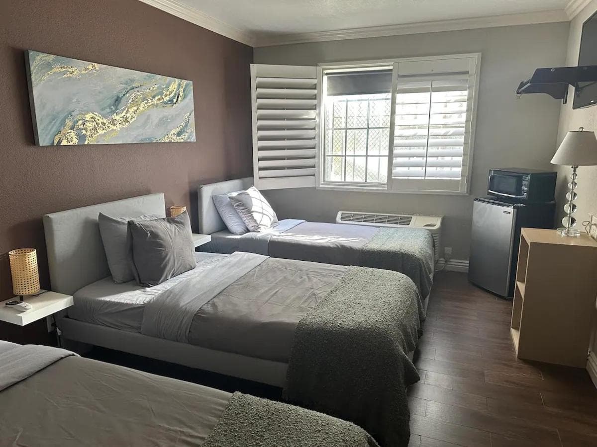 Cabana Inn & Suites gallery photo in Long Beach, CA — image 24