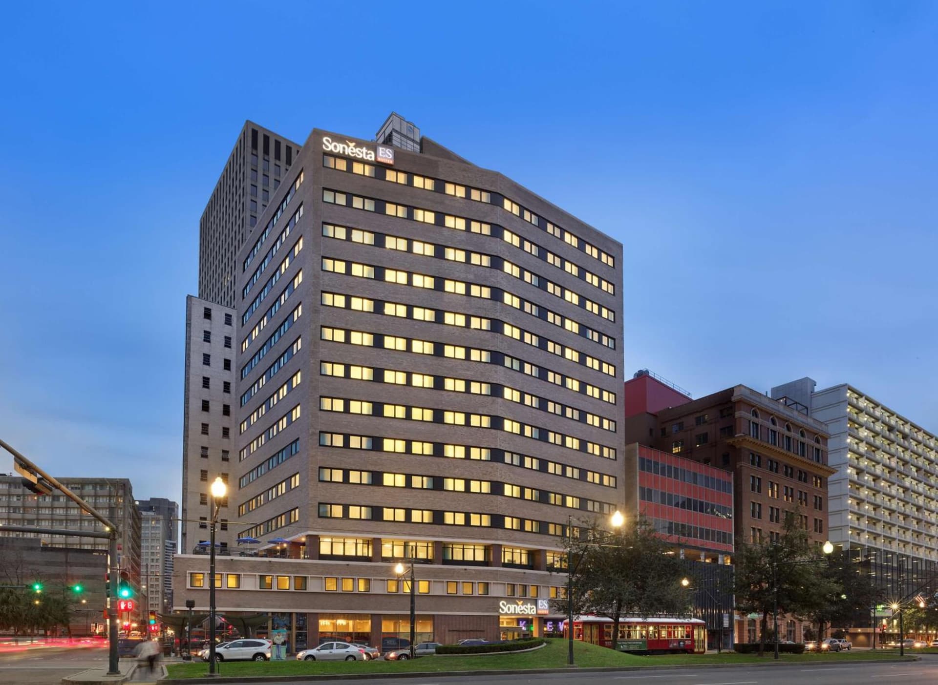 Sonesta ES Suites New Orleans Downtown featured exterior or lobby in New Orleans, LA — similar hotel