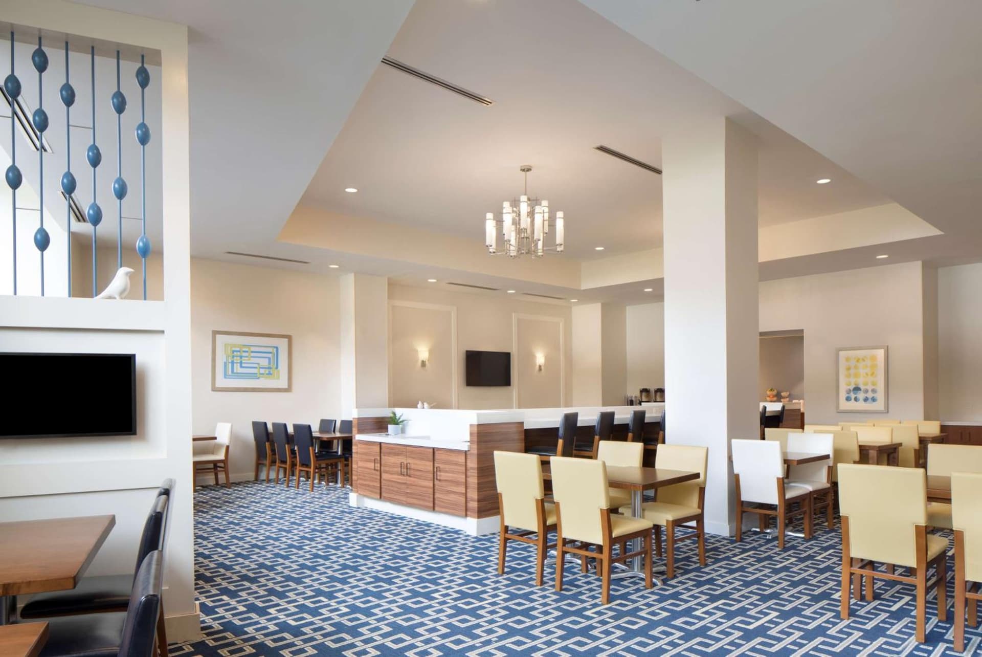 Sonesta ES Suites New Orleans Downtown property views in New Orleans, LA — gallery photo 3