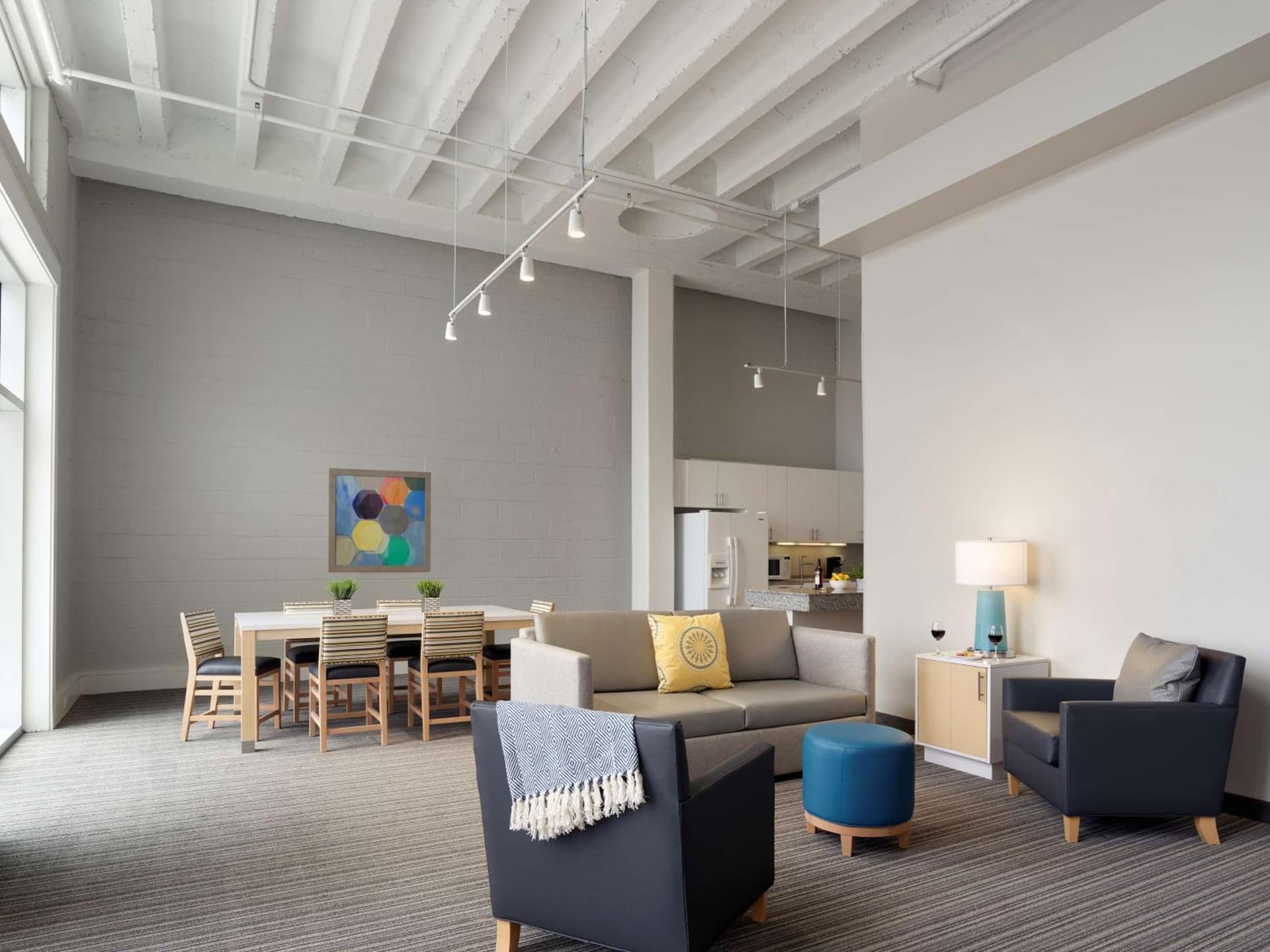 Sonesta ES Suites New Orleans Downtown gallery photo in New Orleans, LA — image 4