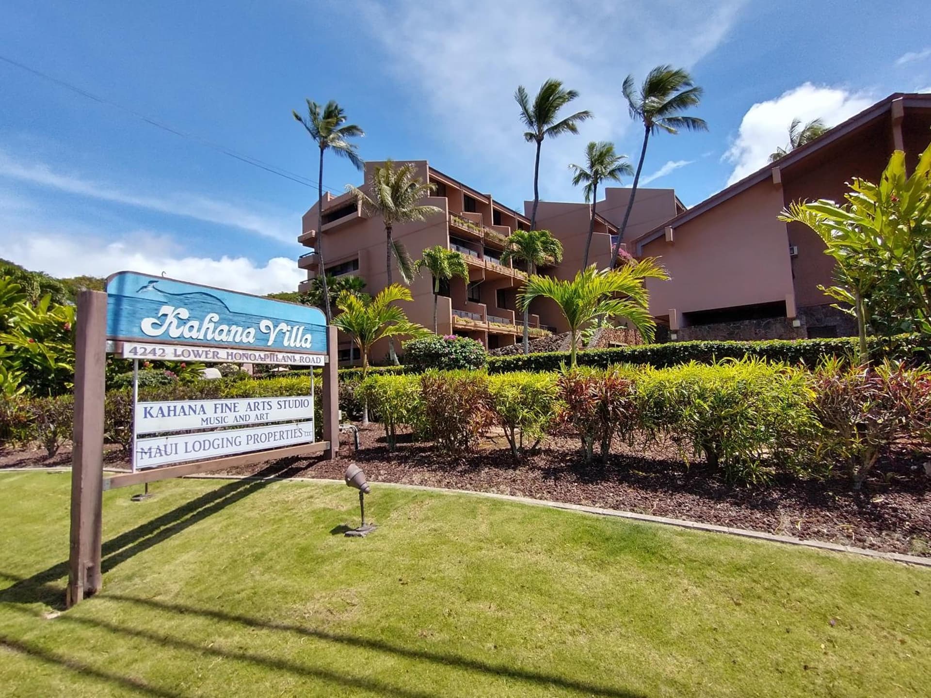 Hale Mai Hopohopo featured exterior or lobby in Kahana — similar hotel