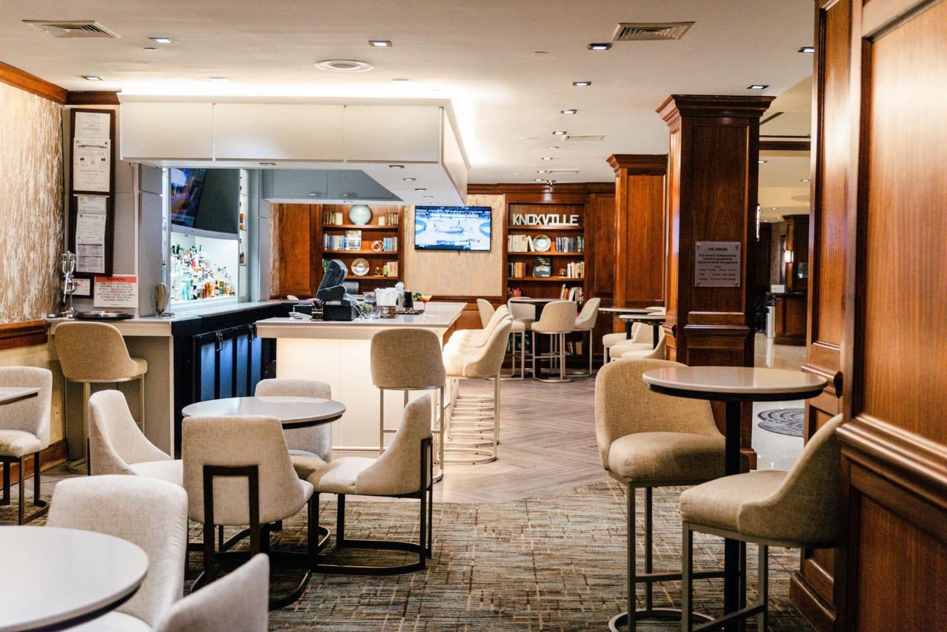 Crowne Plaza Knoxville Downtown University by IHG gallery photo in Knoxville, TN — image 43