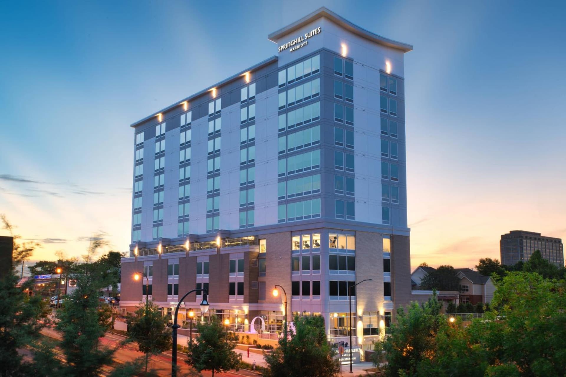 SpringHill Suites by Marriott Atlanta Downtown interior in Atlanta — gallery photo 2