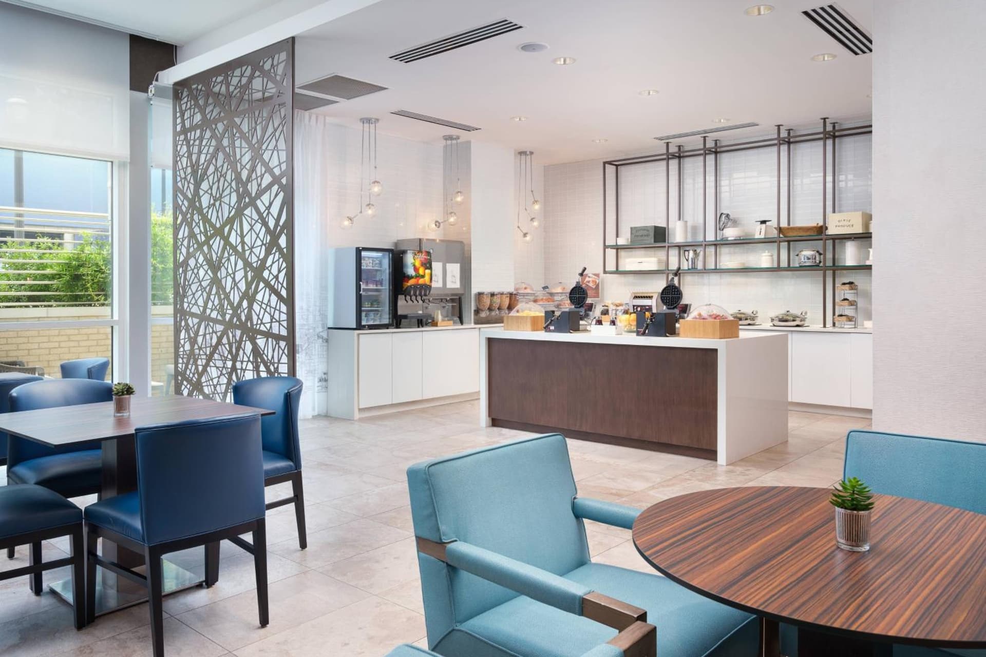 SpringHill Suites by Marriott Atlanta Downtown property views in Atlanta, GA — gallery photo 3